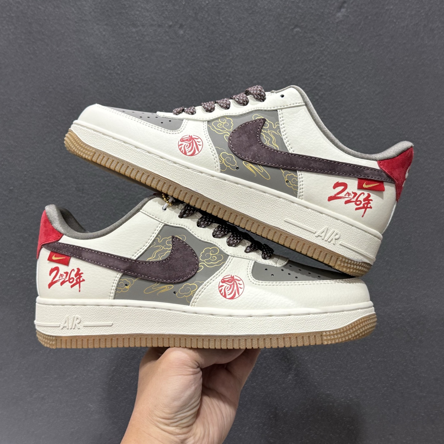 260 Nike Air Force 1'07 Low 马年限定 空军一号低帮休闲板鞋 QW5288-137-Chinese UA Cheap High Quatity Brand Clothes Bags handbags Sneakers wholesale wholesaler seller from China Factory suppliers Fashion Clothing Shoes best Quality Beautiful Price 260 Nike Air Force 1'07 Low 马年限定 空军一号低帮休闲板鞋 QW5288-137