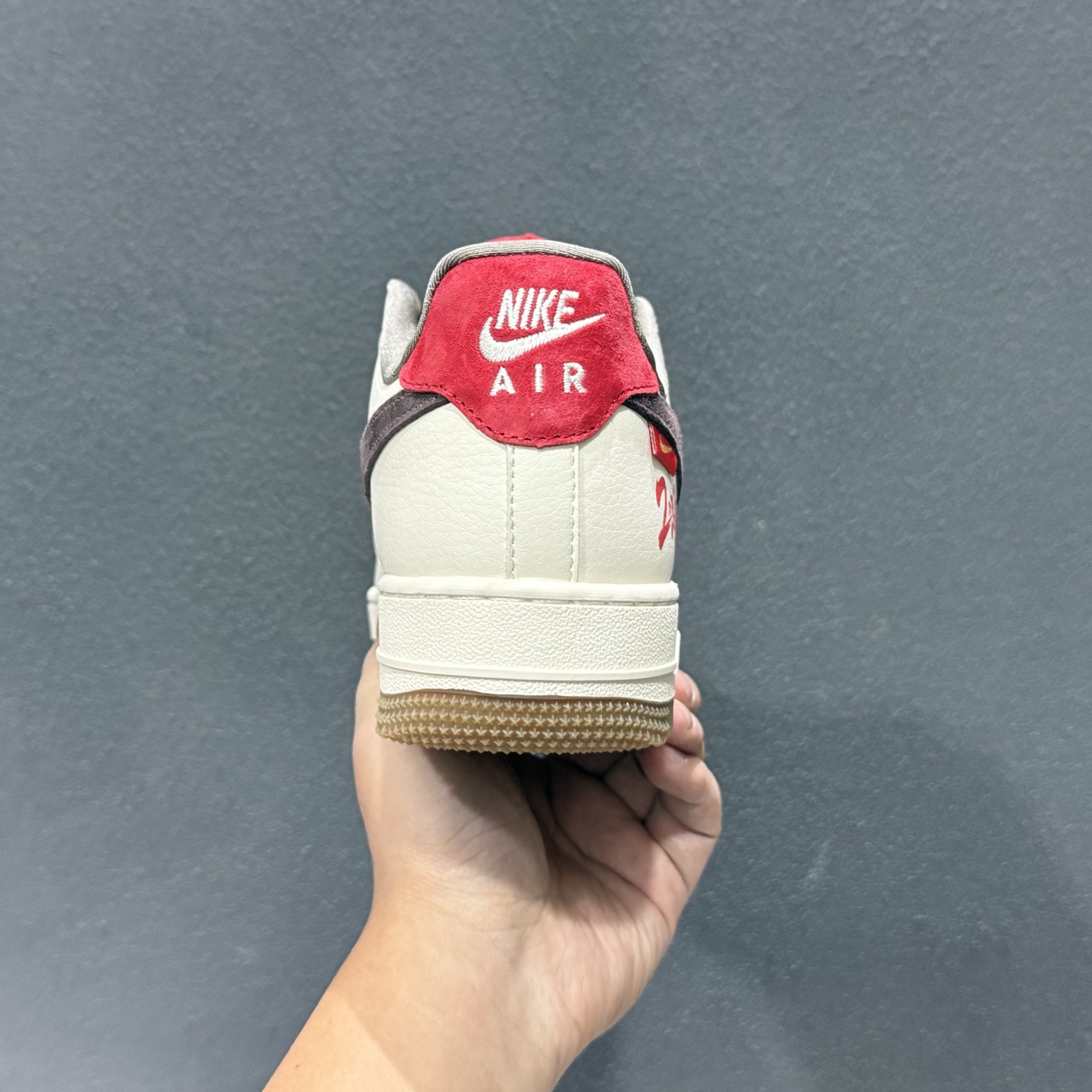 260 Nike Air Force 1'07 Low 马年限定 空军一号低帮休闲板鞋 QW5288-137-Chinese UA Cheap High Quatity Brand Clothes Bags handbags Sneakers wholesale wholesaler seller from China Factory suppliers Fashion Clothing Shoes best Quality Beautiful Price 260 Nike Air Force 1'07 Low 马年限定 空军一号低帮休闲板鞋 QW5288-137