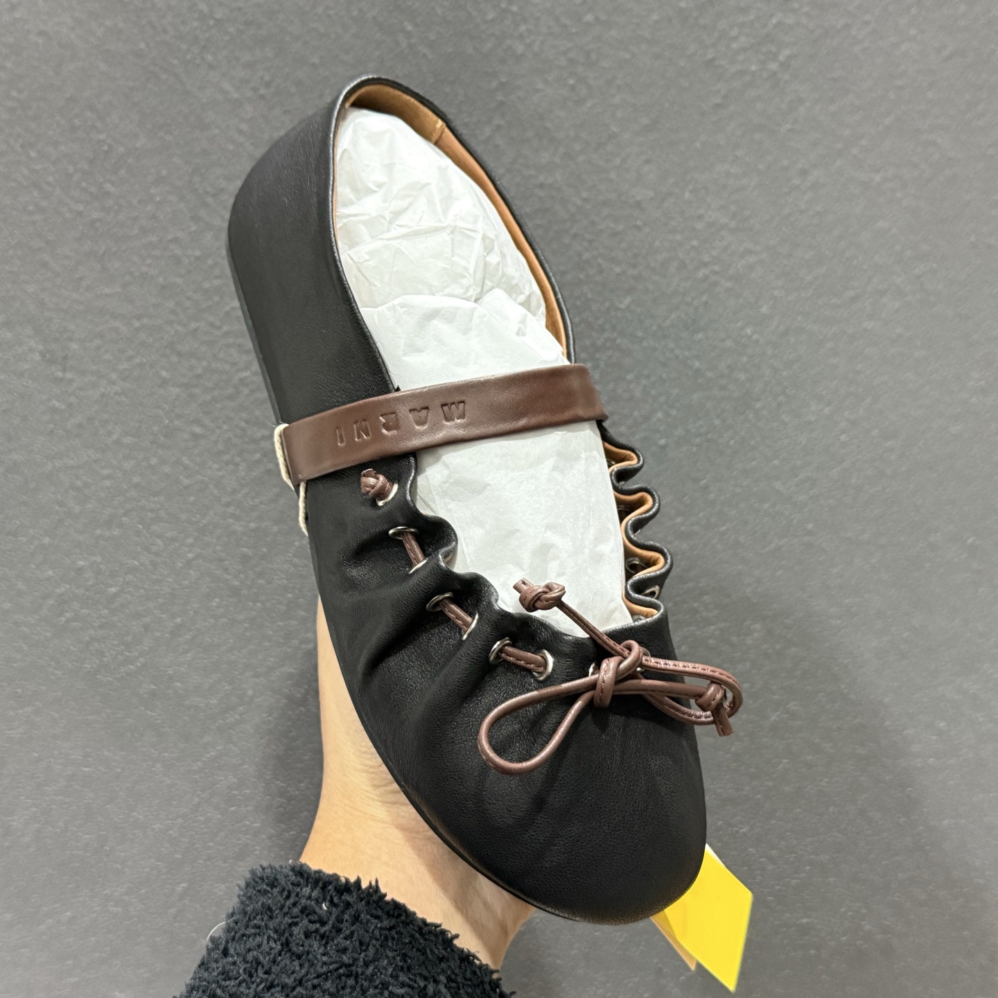 280 2026春夏新款 | MARNI玛尼26Fw 褶皱蝴蝶结芭蕾舞鞋平底玛丽珍单鞋-Chinese UA Cheap High Quatity Brand Clothes Bags handbags Sneakers wholesale wholesaler seller from China Factory suppliers Fashion Clothing Shoes best Quality Beautiful Price 280 2026春夏新款 | MARNI玛尼26Fw 褶皱蝴蝶结芭蕾舞鞋平底玛丽珍单鞋