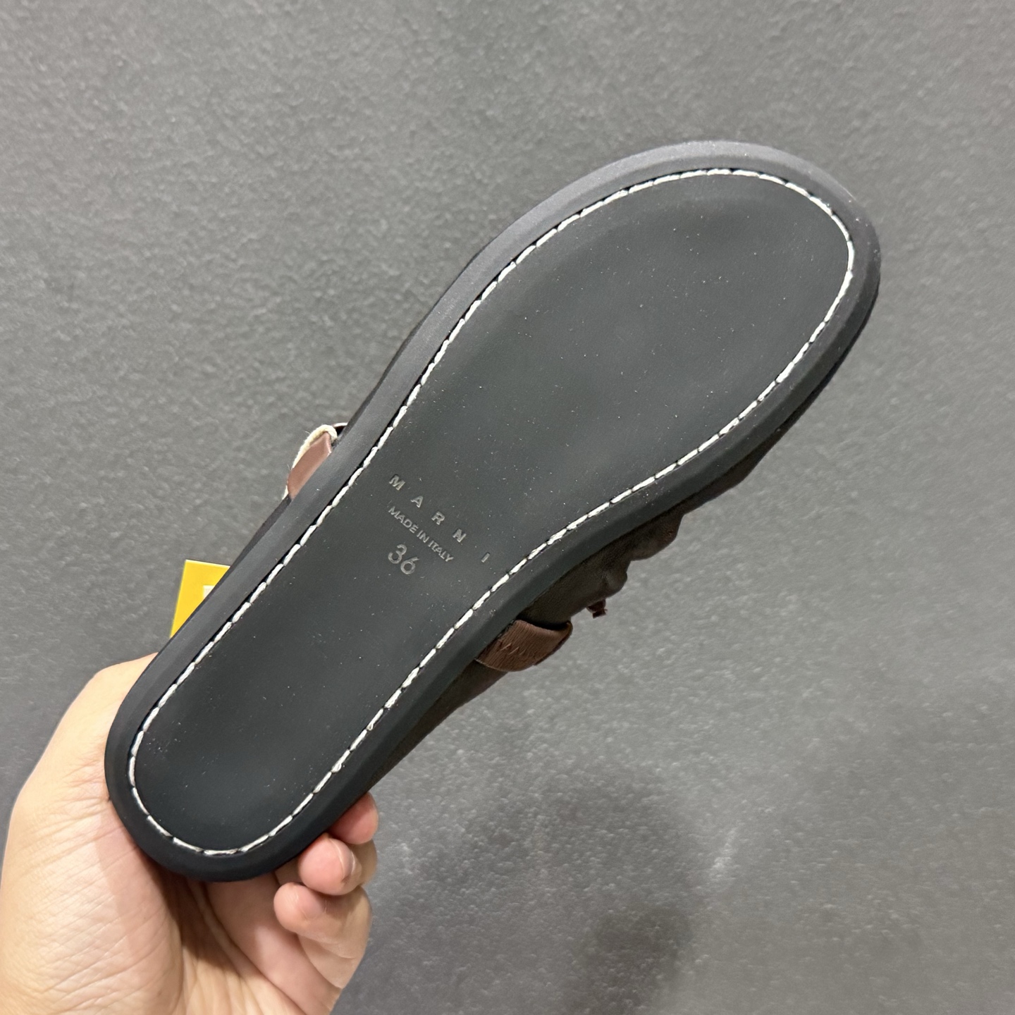 280 2026春夏新款 | MARNI玛尼26Fw 褶皱蝴蝶结芭蕾舞鞋平底玛丽珍单鞋-Chinese UA Cheap High Quatity Brand Clothes Bags handbags Sneakers wholesale wholesaler seller from China Factory suppliers Fashion Clothing Shoes best Quality Beautiful Price 280 2026春夏新款 | MARNI玛尼26Fw 褶皱蝴蝶结芭蕾舞鞋平底玛丽珍单鞋