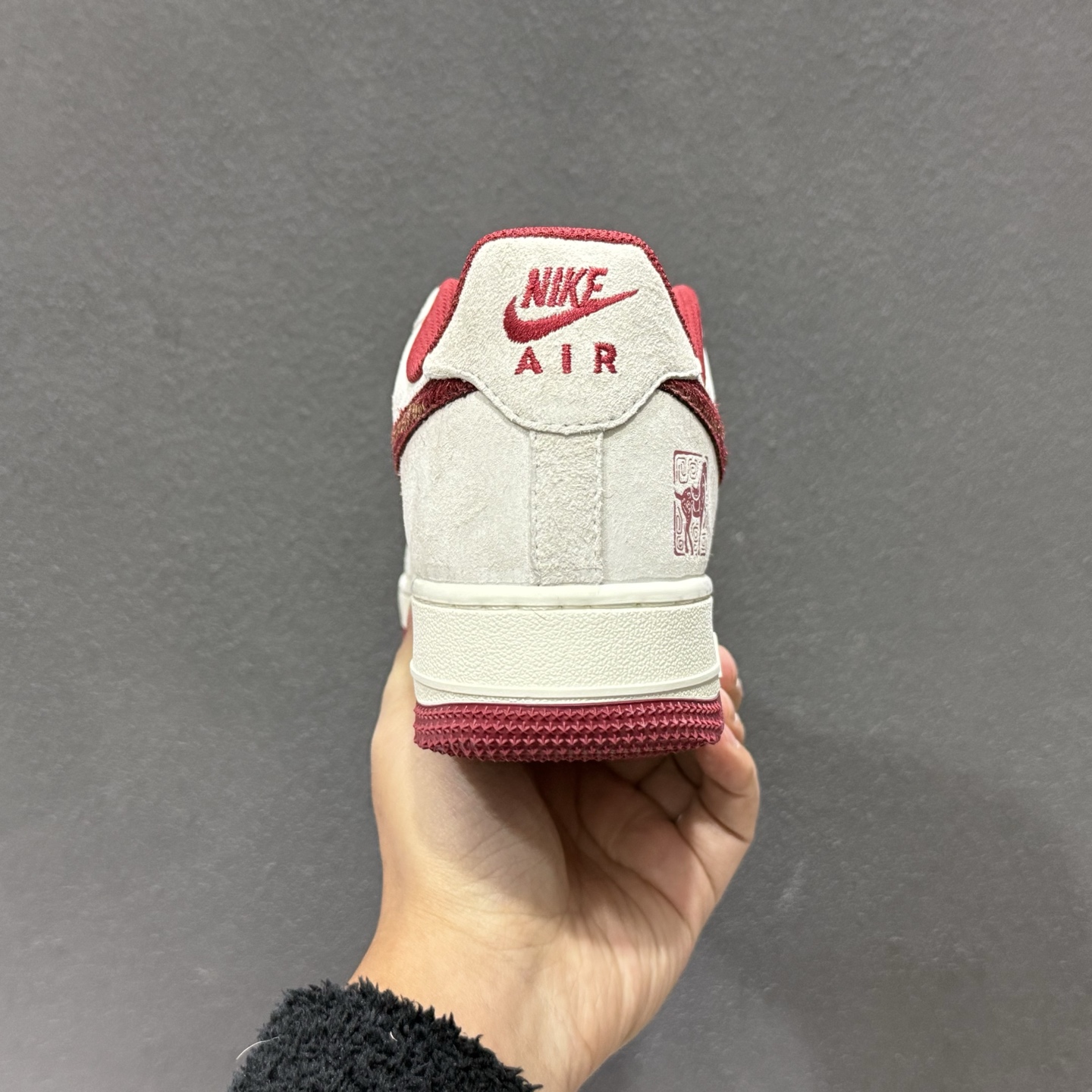 260 Nike Air Force 1'07 Low 马年限定 空军一号低帮休闲板鞋 XA2001 905 331-Chinese UA Cheap High Quatity Brand Clothes Bags handbags Sneakers wholesale wholesaler seller from China Factory suppliers Fashion Clothing Shoes best Quality Beautiful Price 260 Nike Air Force 1'07 Low 马年限定 空军一号低帮休闲板鞋 XA2001 905 331