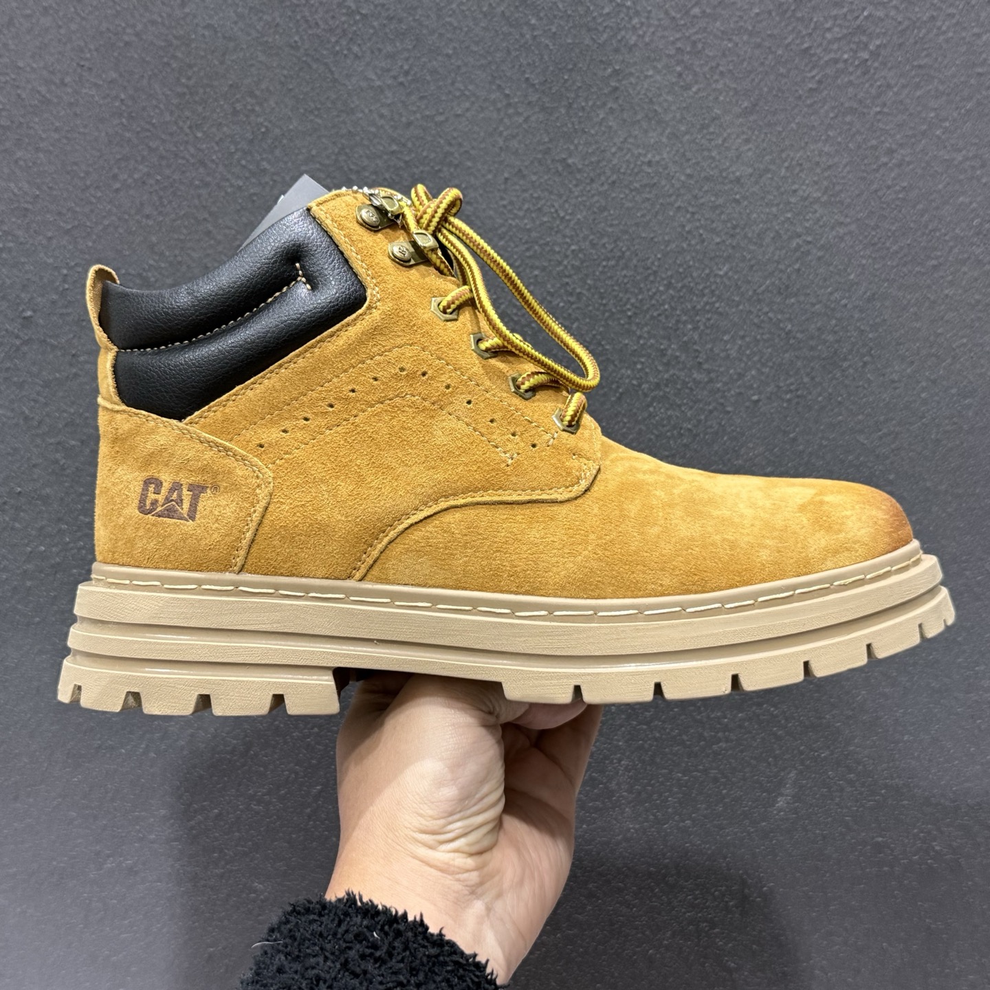 260 2025秋冬款CAT卡特 硬汉推土机品牌经典百搭户外中帮休闲马丁靴广东大厂品质-Chinese UA Cheap High Quatity Brand Clothes Bags handbags Sneakers wholesale wholesaler seller from China Factory suppliers Fashion Clothing Shoes best Quality Beautiful Price 260 2025秋冬款CAT卡特 硬汉推土机品牌经典百搭户外中帮休闲马丁靴广东大厂品质