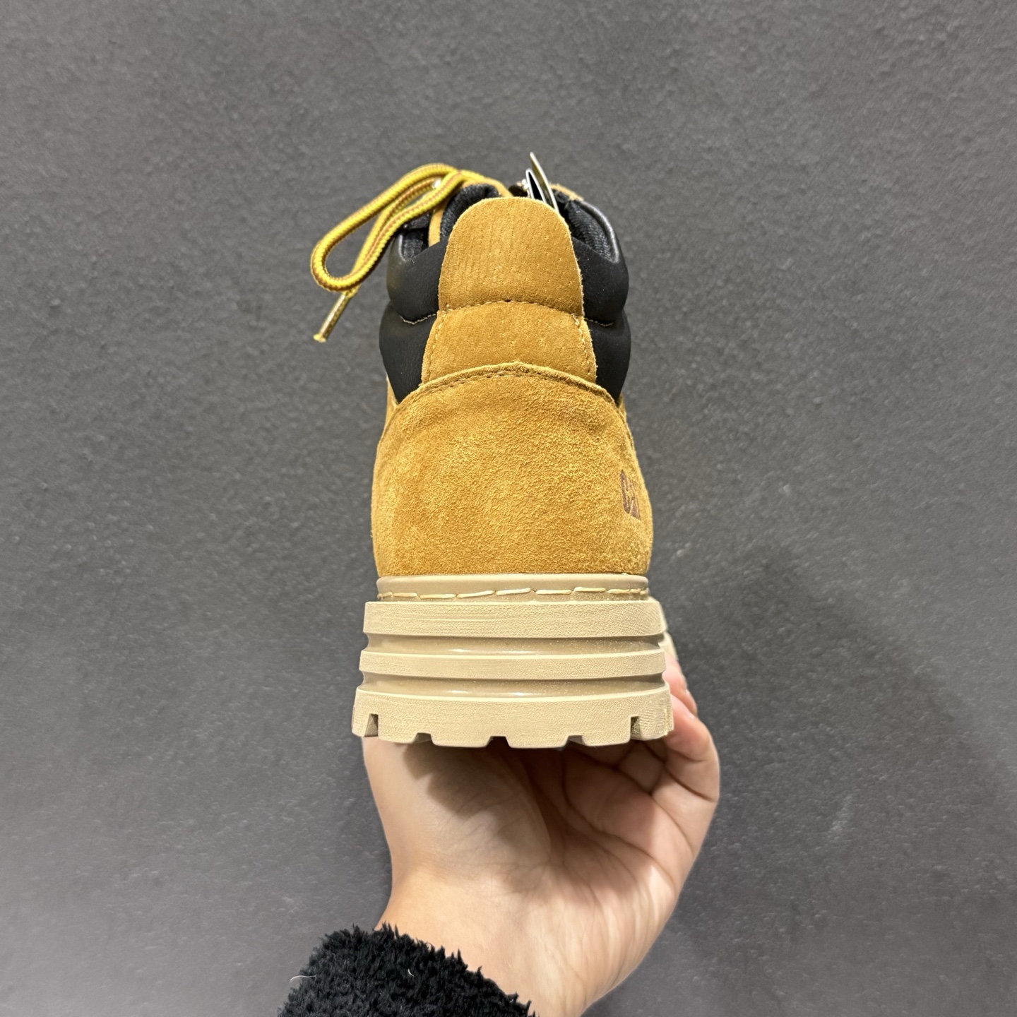 260 2025秋冬款CAT卡特 硬汉推土机品牌经典百搭户外中帮休闲马丁靴广东大厂品质-Chinese UA Cheap High Quatity Brand Clothes Bags handbags Sneakers wholesale wholesaler seller from China Factory suppliers Fashion Clothing Shoes best Quality Beautiful Price 260 2025秋冬款CAT卡特 硬汉推土机品牌经典百搭户外中帮休闲马丁靴广东大厂品质