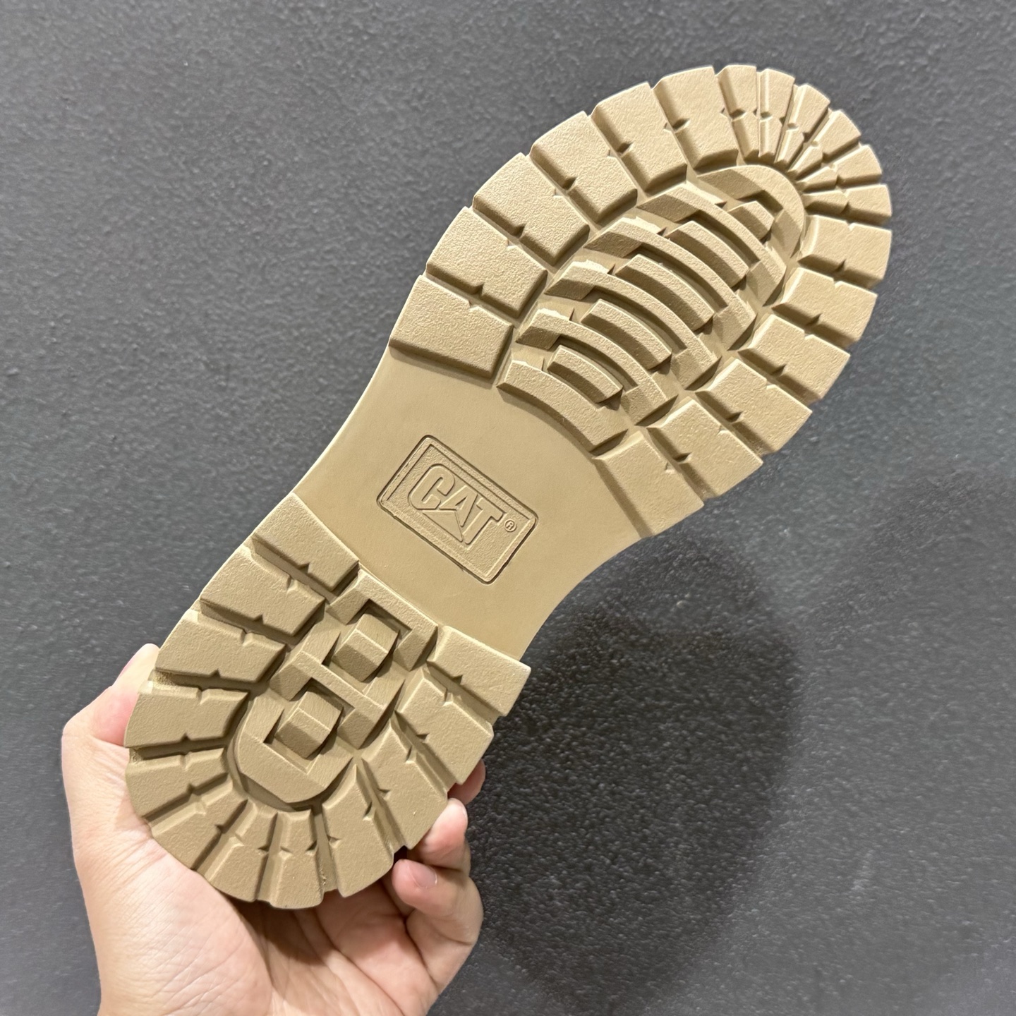 260 2025秋冬款CAT卡特 硬汉推土机品牌经典百搭户外中帮休闲马丁靴广东大厂品质-Chinese UA Cheap High Quatity Brand Clothes Bags handbags Sneakers wholesale wholesaler seller from China Factory suppliers Fashion Clothing Shoes best Quality Beautiful Price 260 2025秋冬款CAT卡特 硬汉推土机品牌经典百搭户外中帮休闲马丁靴广东大厂品质