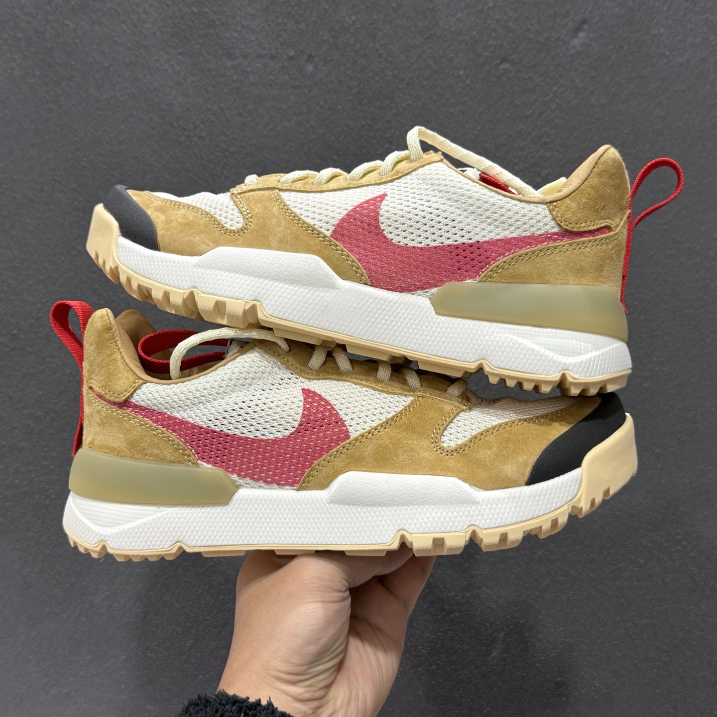 320 Tom Sachs x Nike CraftMars Yard 2.0联名宇航员神游太空百搭休闲运动透气慢跑鞋 IF2885-100-Chinese UA Cheap High Quatity Brand Clothes Bags handbags Sneakers wholesale wholesaler seller from China Factory suppliers Fashion Clothing Shoes best Quality Beautiful Price 320 Tom Sachs x Nike CraftMars Yard 2.0联名宇航员神游太空百搭休闲运动透气慢跑鞋 IF2885-100
