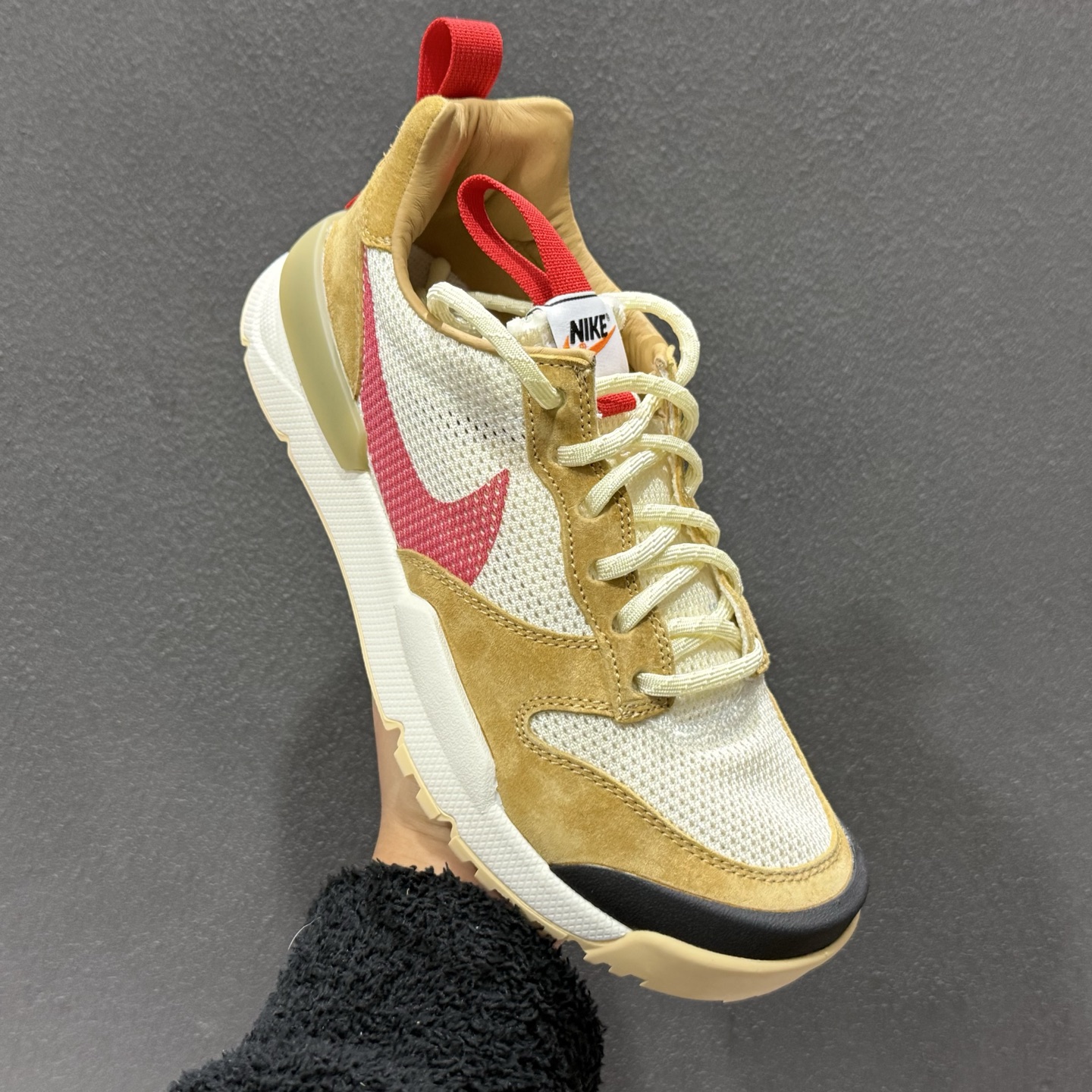320 Tom Sachs x Nike CraftMars Yard 2.0联名宇航员神游太空百搭休闲运动透气慢跑鞋 IF2885-100-Chinese UA Cheap High Quatity Brand Clothes Bags handbags Sneakers wholesale wholesaler seller from China Factory suppliers Fashion Clothing Shoes best Quality Beautiful Price 320 Tom Sachs x Nike CraftMars Yard 2.0联名宇航员神游太空百搭休闲运动透气慢跑鞋 IF2885-100