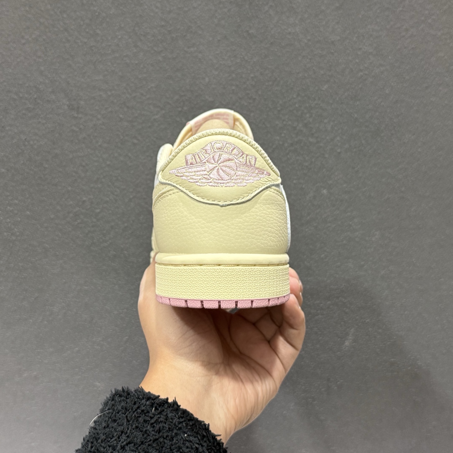 260 Travis Scott x Air Jordan 1 Low AJ1 乔1联名倒勾 LQ7604-100-Chinese UA Cheap High Quatity Brand Clothes Bags handbags Sneakers wholesale wholesaler seller from China Factory suppliers Fashion Clothing Shoes best Quality Beautiful Price 260 Travis Scott x Air Jordan 1 Low AJ1 乔1联名倒勾 LQ7604-100