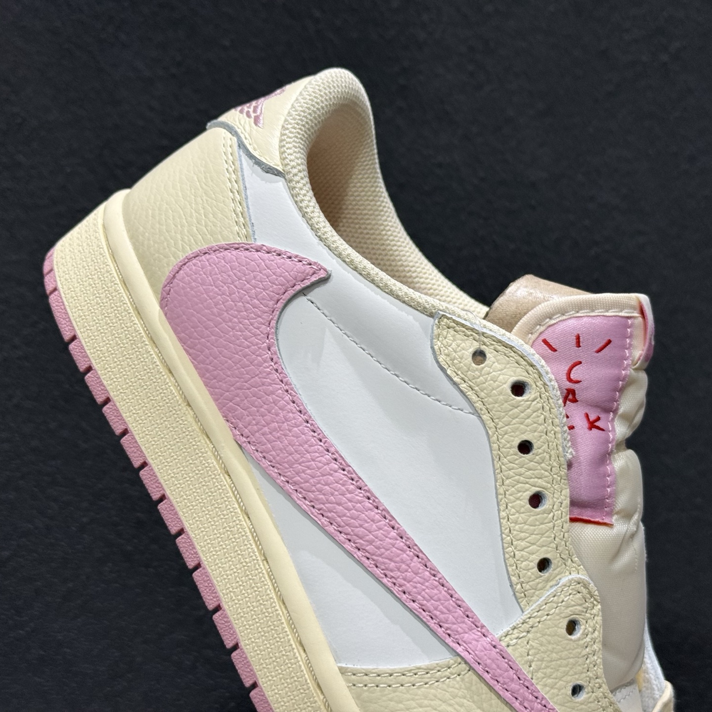 260 Travis Scott x Air Jordan 1 Low AJ1 乔1联名倒勾 LQ7604-100-Chinese UA Cheap High Quatity Brand Clothes Bags handbags Sneakers wholesale wholesaler seller from China Factory suppliers Fashion Clothing Shoes best Quality Beautiful Price 260 Travis Scott x Air Jordan 1 Low AJ1 乔1联名倒勾 LQ7604-100