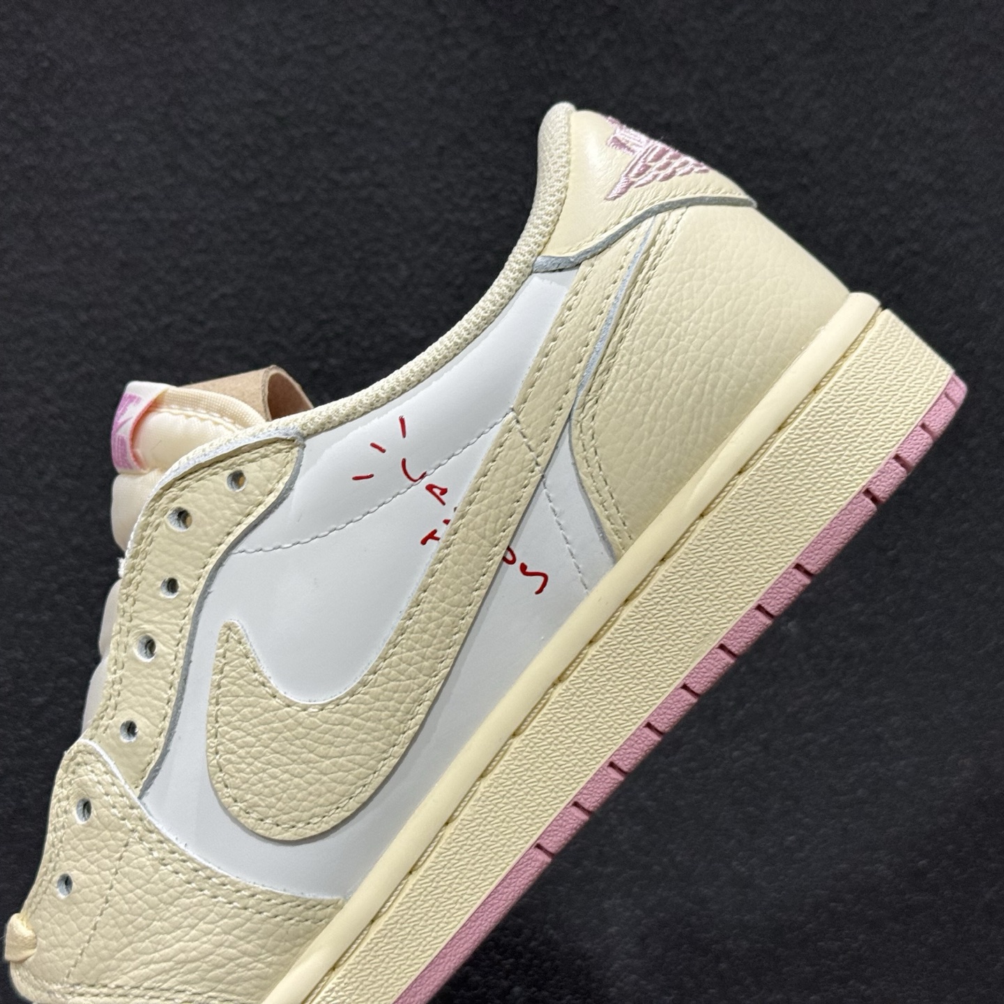 260 Travis Scott x Air Jordan 1 Low AJ1 乔1联名倒勾 LQ7604-100-Chinese UA Cheap High Quatity Brand Clothes Bags handbags Sneakers wholesale wholesaler seller from China Factory suppliers Fashion Clothing Shoes best Quality Beautiful Price 260 Travis Scott x Air Jordan 1 Low AJ1 乔1联名倒勾 LQ7604-100