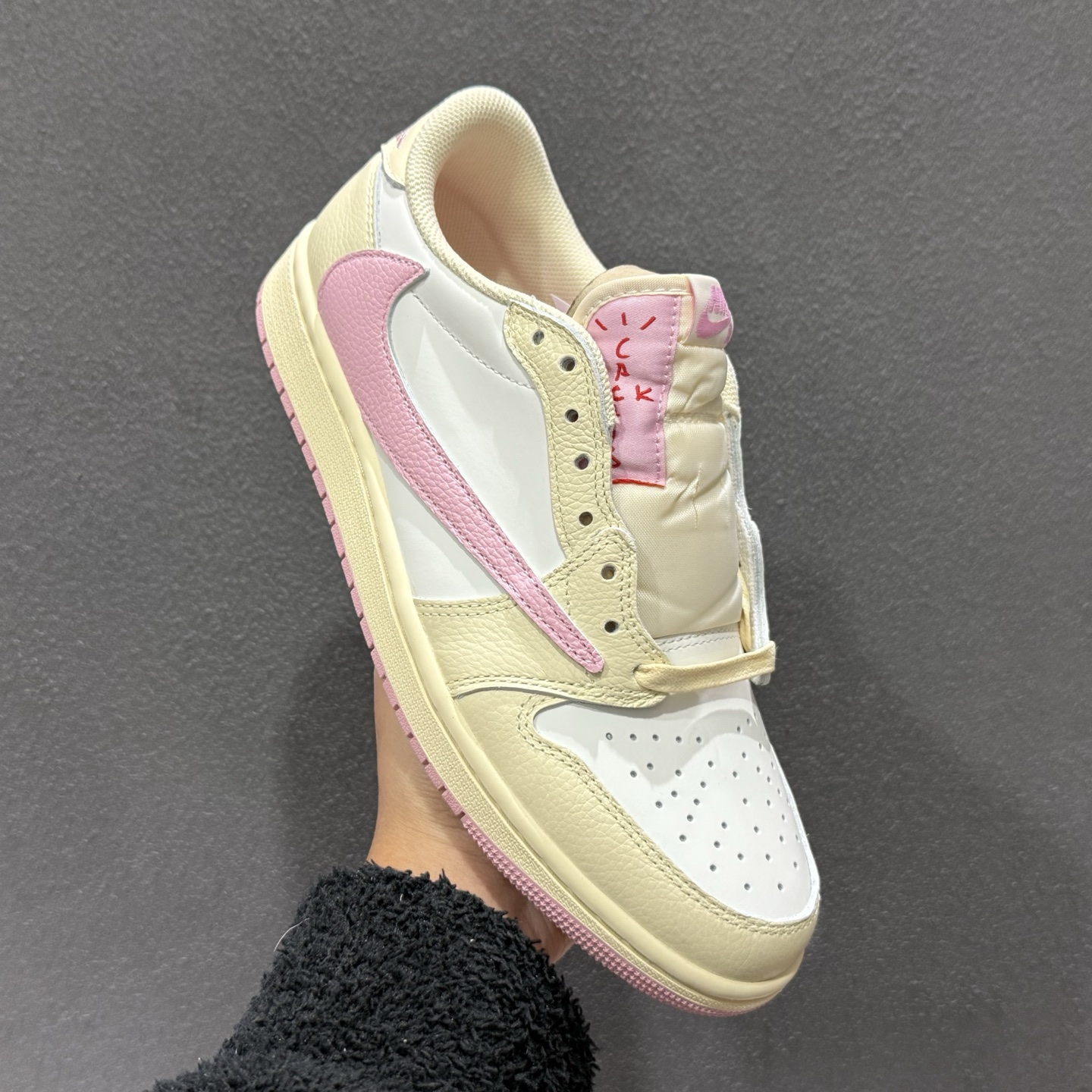 260 Travis Scott x Air Jordan 1 Low AJ1 乔1联名倒勾 LQ7604-100-Chinese UA Cheap High Quatity Brand Clothes Bags handbags Sneakers wholesale wholesaler seller from China Factory suppliers Fashion Clothing Shoes best Quality Beautiful Price 260 Travis Scott x Air Jordan 1 Low AJ1 乔1联名倒勾 LQ7604-100