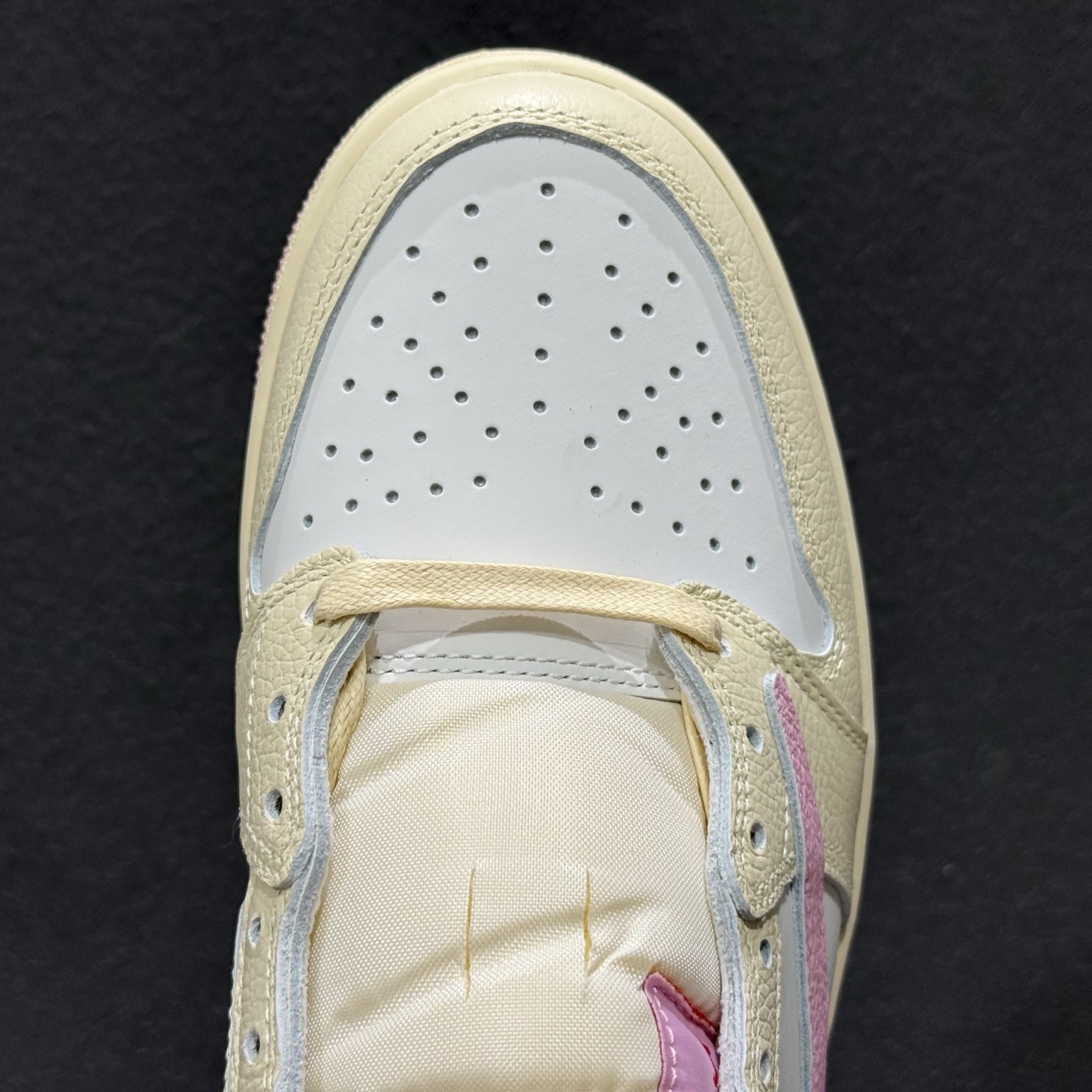 260 Travis Scott x Air Jordan 1 Low AJ1 乔1联名倒勾 LQ7604-100-Chinese UA Cheap High Quatity Brand Clothes Bags handbags Sneakers wholesale wholesaler seller from China Factory suppliers Fashion Clothing Shoes best Quality Beautiful Price 260 Travis Scott x Air Jordan 1 Low AJ1 乔1联名倒勾 LQ7604-100