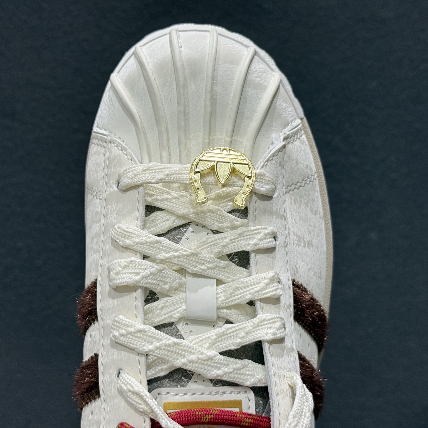 200 平台订单 adidas originals Superstar 2 CNY新年款 马年限定 白色 KJ6293-111-Chinese UA Cheap High Quatity Brand Clothes Bags handbags Sneakers wholesale wholesaler seller from China Factory suppliers Fashion Clothing Shoes best Quality Beautiful Price 200 平台订单 adidas originals Superstar 2 CNY新年款 马年限定 白色 KJ6293-111