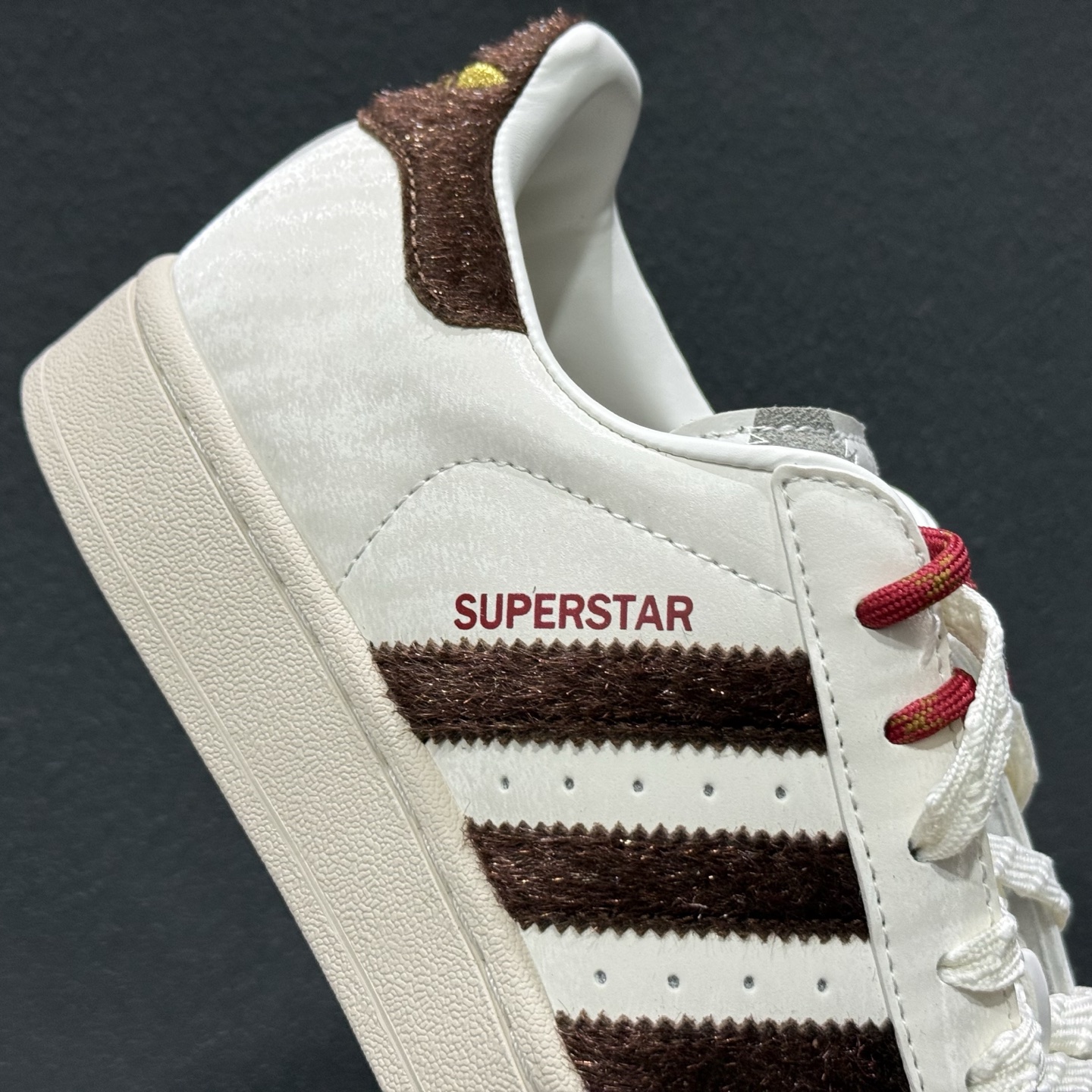 200 平台订单 adidas originals Superstar 2 CNY新年款 马年限定 白色 KJ6293-111-Chinese UA Cheap High Quatity Brand Clothes Bags handbags Sneakers wholesale wholesaler seller from China Factory suppliers Fashion Clothing Shoes best Quality Beautiful Price 200 平台订单 adidas originals Superstar 2 CNY新年款 马年限定 白色 KJ6293-111