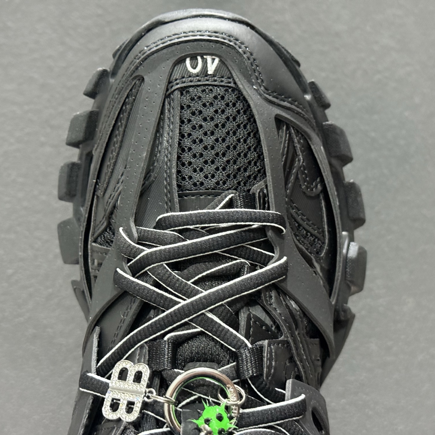 420 巴黎世家 工厂优势放货,欢迎合作 巴黎4.0代Track-Chinese UA Cheap High Quatity Brand Clothes Bags handbags Sneakers wholesale wholesaler seller from China Factory suppliers Fashion Clothing Shoes best Quality Beautiful Price 420 巴黎世家 工厂优势放货,欢迎合作 巴黎4.0代Track