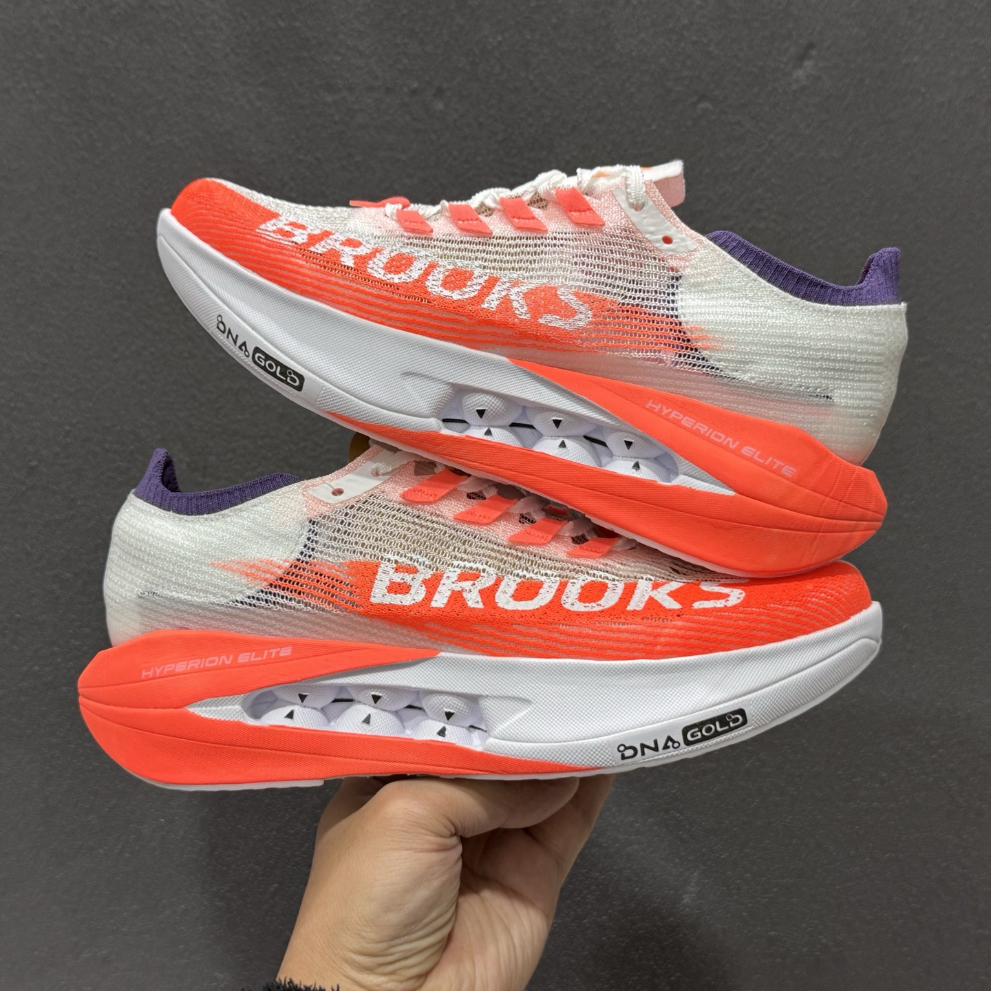 200 Brooks布鲁克斯 Hyperion Elite 5 舒适百搭防滑耐磨 低帮 越野竞速跑步鞋 110445 1D 516
