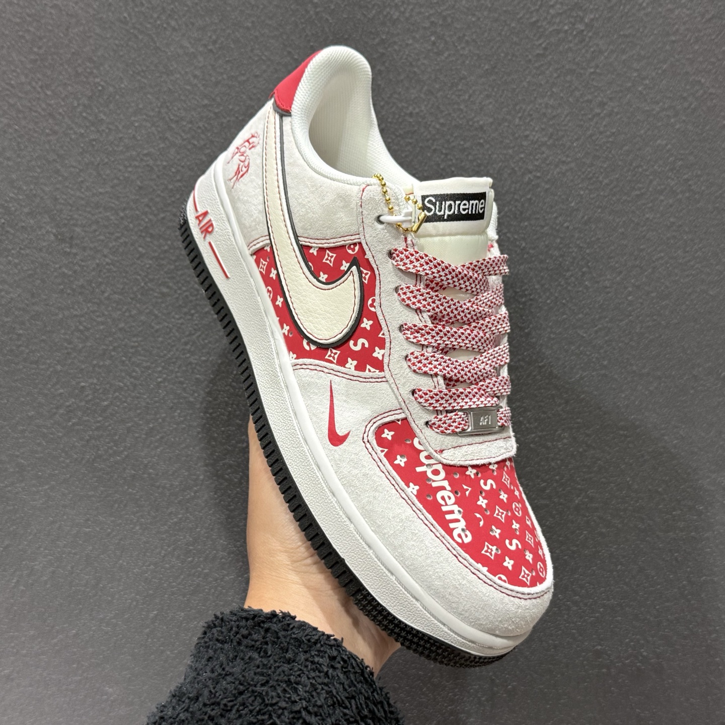 260 Nike Air Force 1'07 Low 红白老花拼接 空军一号低帮休闲板鞋 JP2026-131-Chinese UA Cheap High Quatity Brand Clothes Bags handbags Sneakers wholesale wholesaler seller from China Factory suppliers Fashion Clothing Shoes best Quality Beautiful Price 260 Nike Air Force 1'07 Low 红白老花拼接 空军一号低帮休闲板鞋 JP2026-131