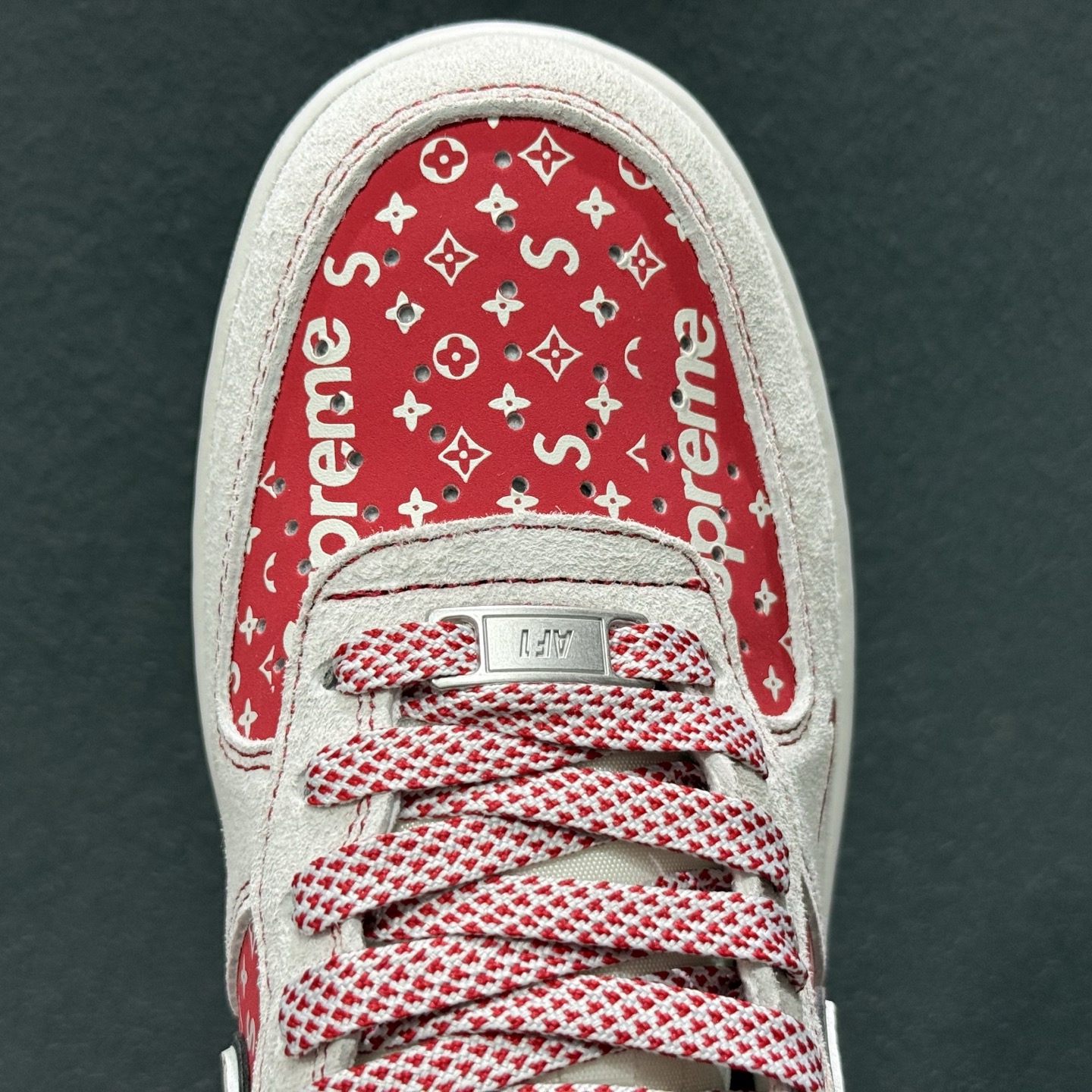 260 Nike Air Force 1'07 Low 红白老花拼接 空军一号低帮休闲板鞋 JP2026-131-Chinese UA Cheap High Quatity Brand Clothes Bags handbags Sneakers wholesale wholesaler seller from China Factory suppliers Fashion Clothing Shoes best Quality Beautiful Price 260 Nike Air Force 1'07 Low 红白老花拼接 空军一号低帮休闲板鞋 JP2026-131