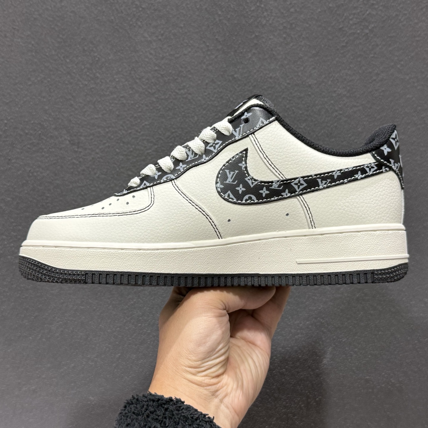 Nike Air Force1 07 low 联名款 LV2288-002-Top High Quatity Cheap Sneakers Fashion Clothing Clothes Bags handbags Shoes of all Brand wholesale With The best Quality And Beautiful Price from China Factory Chinese suppliers wholesaler seller Nike Air Force1 07 low 联名款 LV2288-002