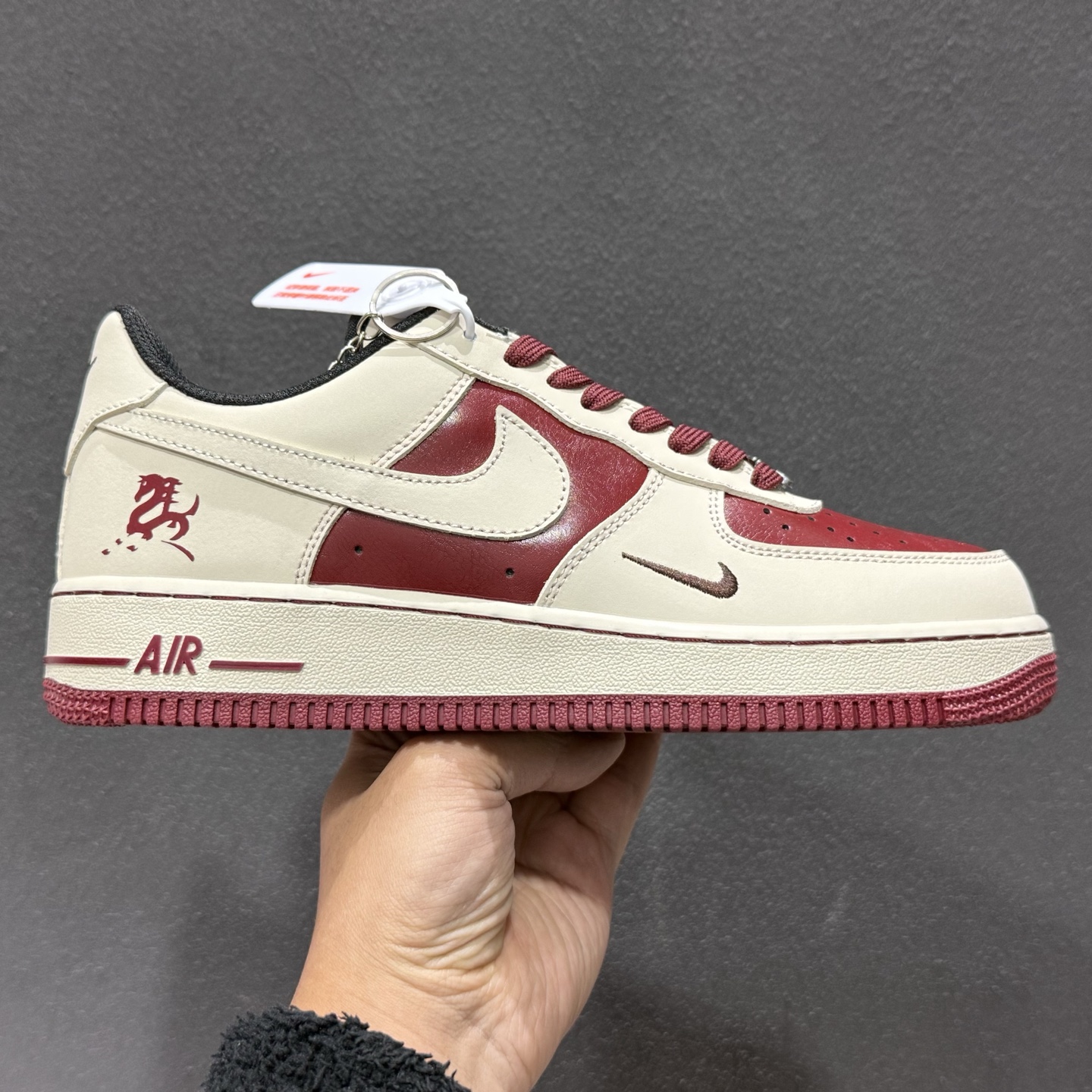 260 Nike Air Force 1'07 Low 马年限定 米脂胭红 空军一号低帮休闲板鞋 NH0601-514