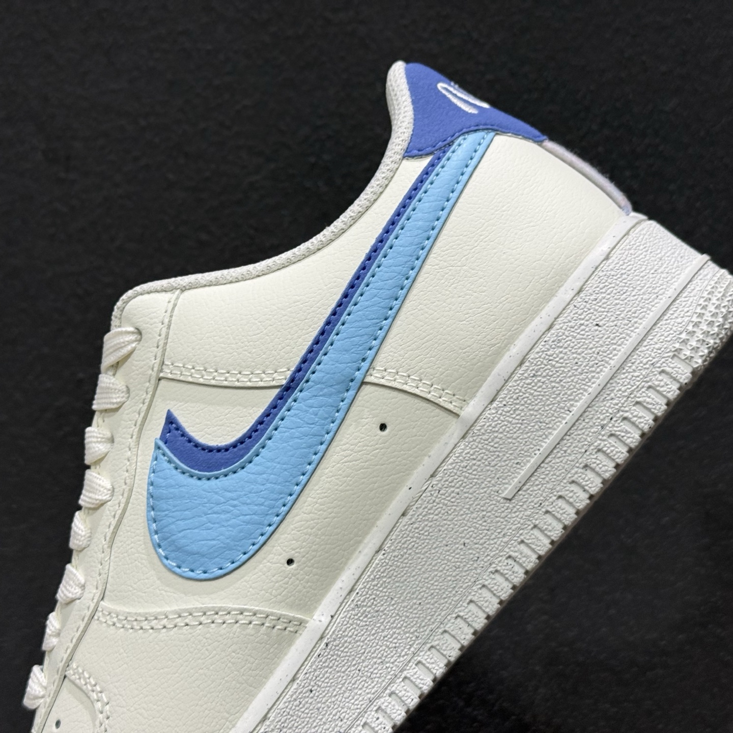Nike Air Force 1'07 Low 白蓝双勾 空军一号低帮休闲板鞋 DO9786-100