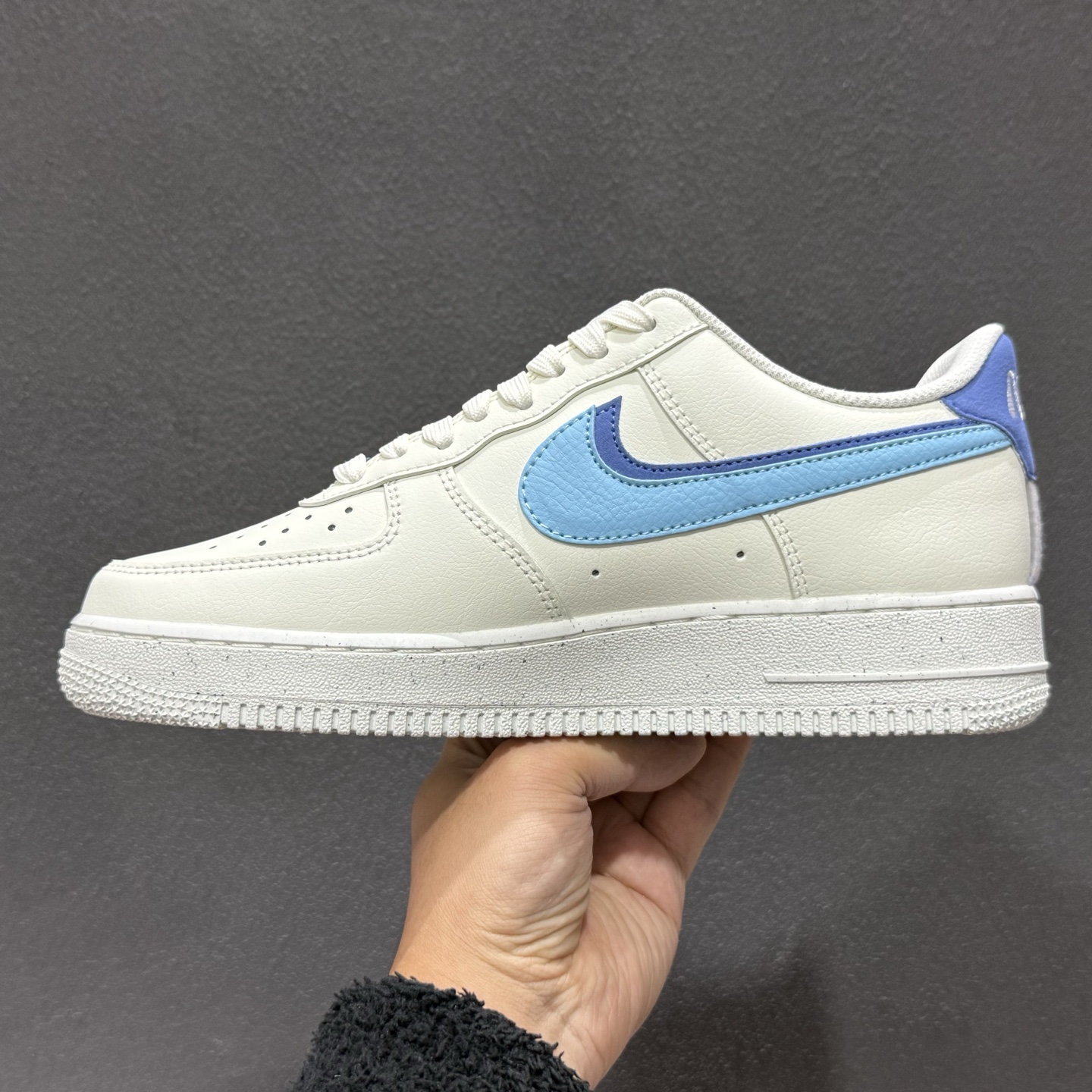 Nike Air Force 1'07 Low 白蓝双勾 空军一号低帮休闲板鞋 DO9786-100