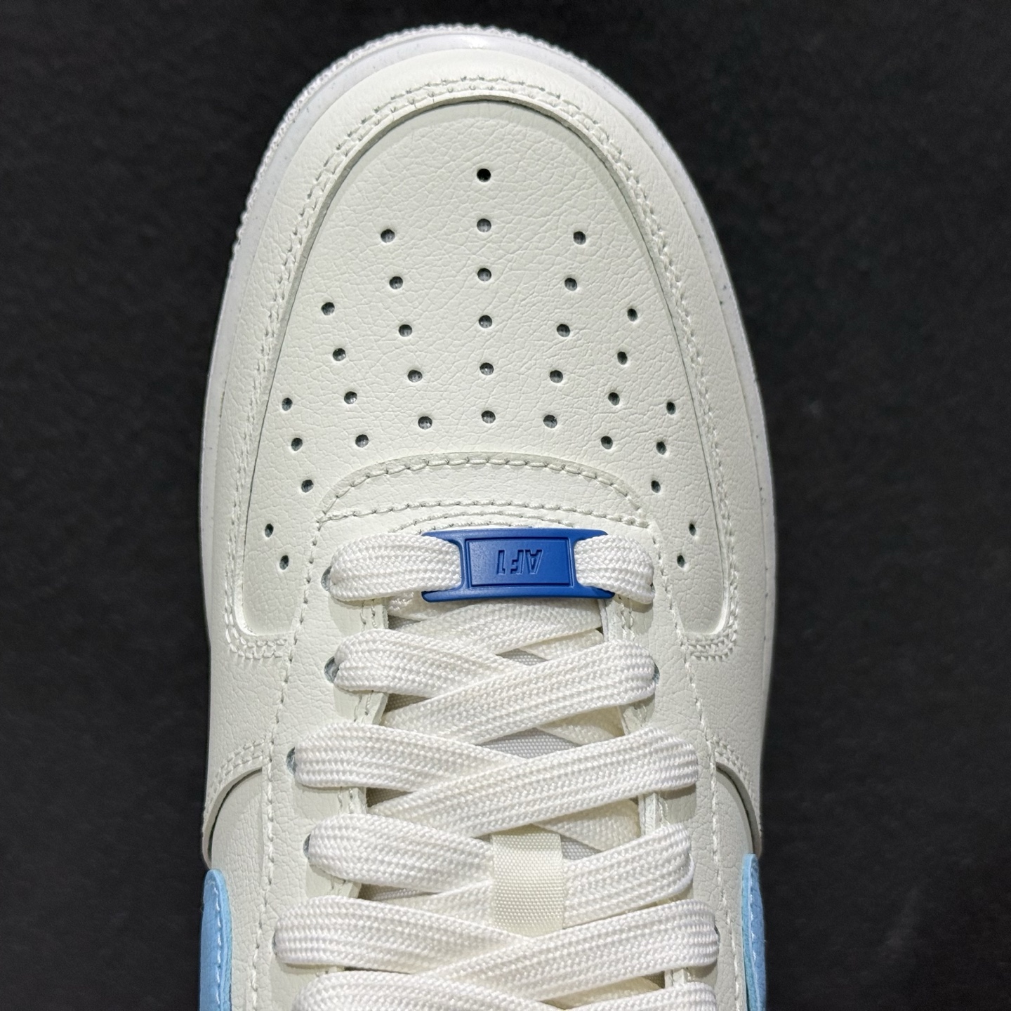 Nike Air Force 1'07 Low 白蓝双勾 空军一号低帮休闲板鞋 DO9786-100