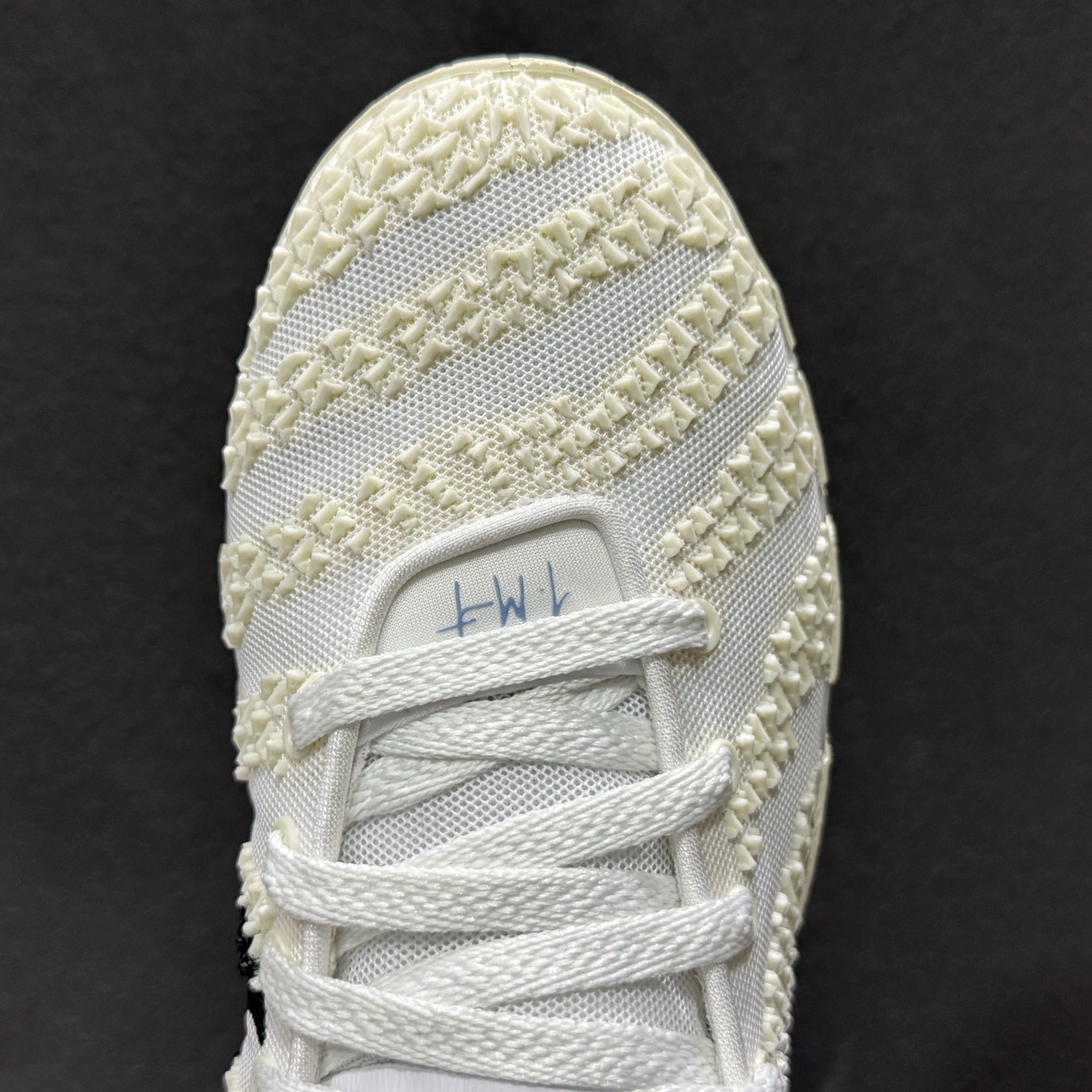 260 莫兰特Ja 3 3代低帮篮球鞋米白-Chinese UA Cheap High Quatity Brand Clothes Bags handbags Sneakers wholesale wholesaler seller from China Factory suppliers Fashion Clothing Shoes best Quality Beautiful Price 260 莫兰特Ja 3 3代低帮篮球鞋米白