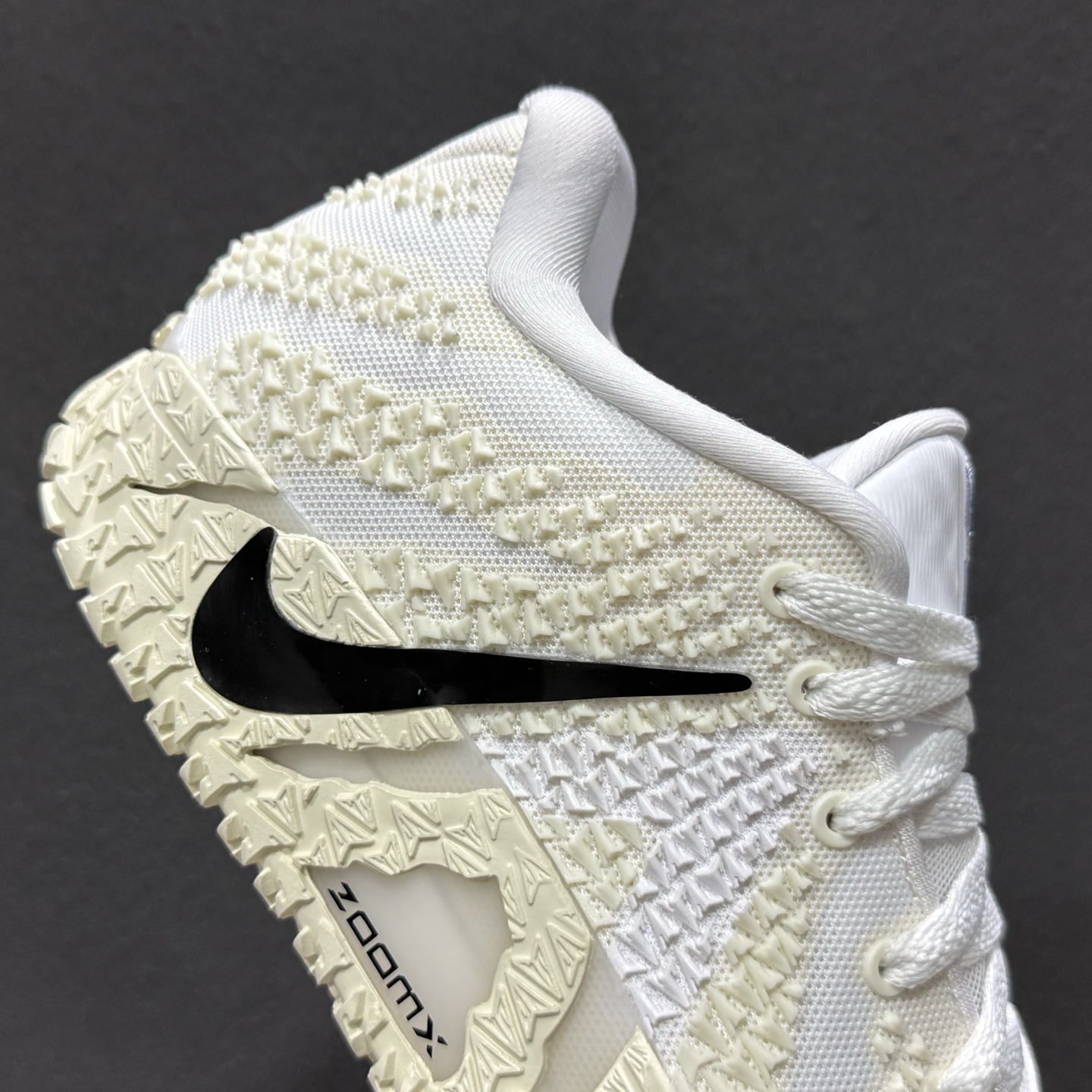 260 莫兰特Ja 3 3代低帮篮球鞋米白-Chinese UA Cheap High Quatity Brand Clothes Bags handbags Sneakers wholesale wholesaler seller from China Factory suppliers Fashion Clothing Shoes best Quality Beautiful Price 260 莫兰特Ja 3 3代低帮篮球鞋米白