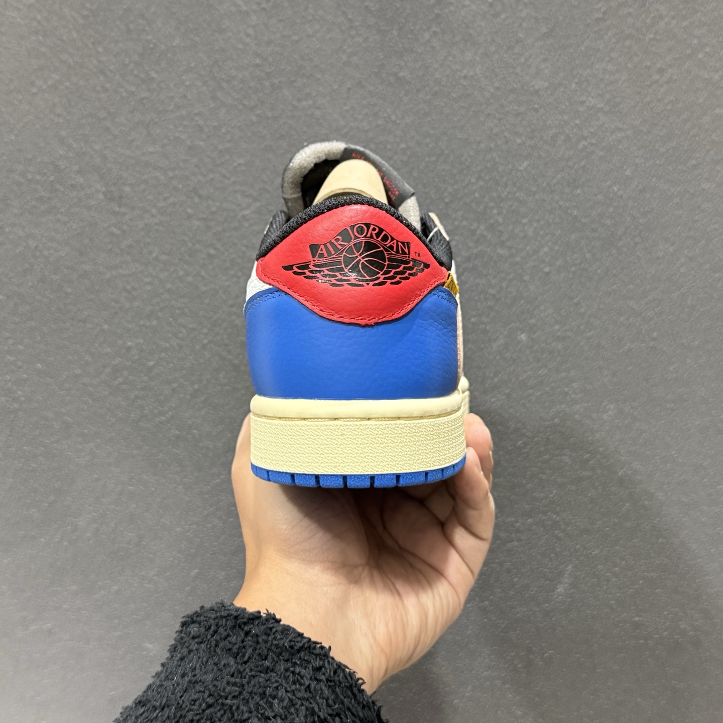 240 Travis Scott x Air Jordan 1 Low AJ1 乔1联名倒勾 DM7866-111-Chinese UA Cheap High Quatity Brand Clothes Bags handbags Sneakers wholesale wholesaler seller from China Factory suppliers Fashion Clothing Shoes best Quality Beautiful Price 240 Travis Scott x Air Jordan 1 Low AJ1 乔1联名倒勾 DM7866-111