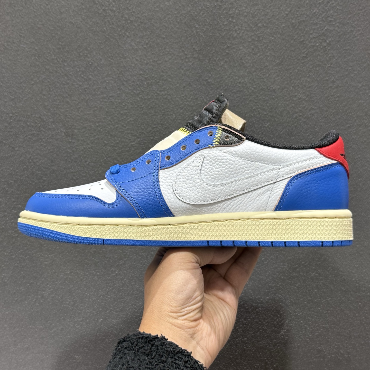 240 Travis Scott x Air Jordan 1 Low AJ1 乔1联名倒勾 DM7866-111-Chinese UA Cheap High Quatity Brand Clothes Bags handbags Sneakers wholesale wholesaler seller from China Factory suppliers Fashion Clothing Shoes best Quality Beautiful Price 240 Travis Scott x Air Jordan 1 Low AJ1 乔1联名倒勾 DM7866-111