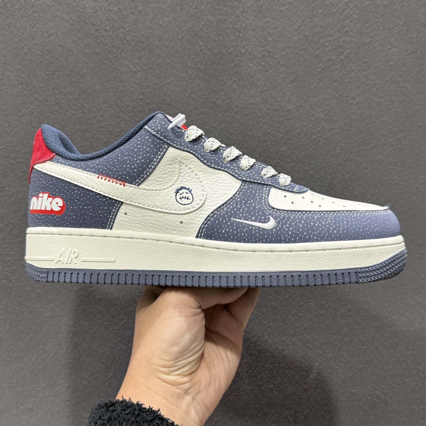 260 Nike Air Force 1'07 Low 马年限定 空军一号低帮休闲板鞋 XA2001-902-Chinese UA Cheap High Quatity Brand Clothes Bags handbags Sneakers wholesale wholesaler seller from China Factory suppliers Fashion Clothing Shoes best Quality Beautiful Price 260 Nike Air Force 1'07 Low 马年限定 空军一号低帮休闲板鞋 XA2001-902