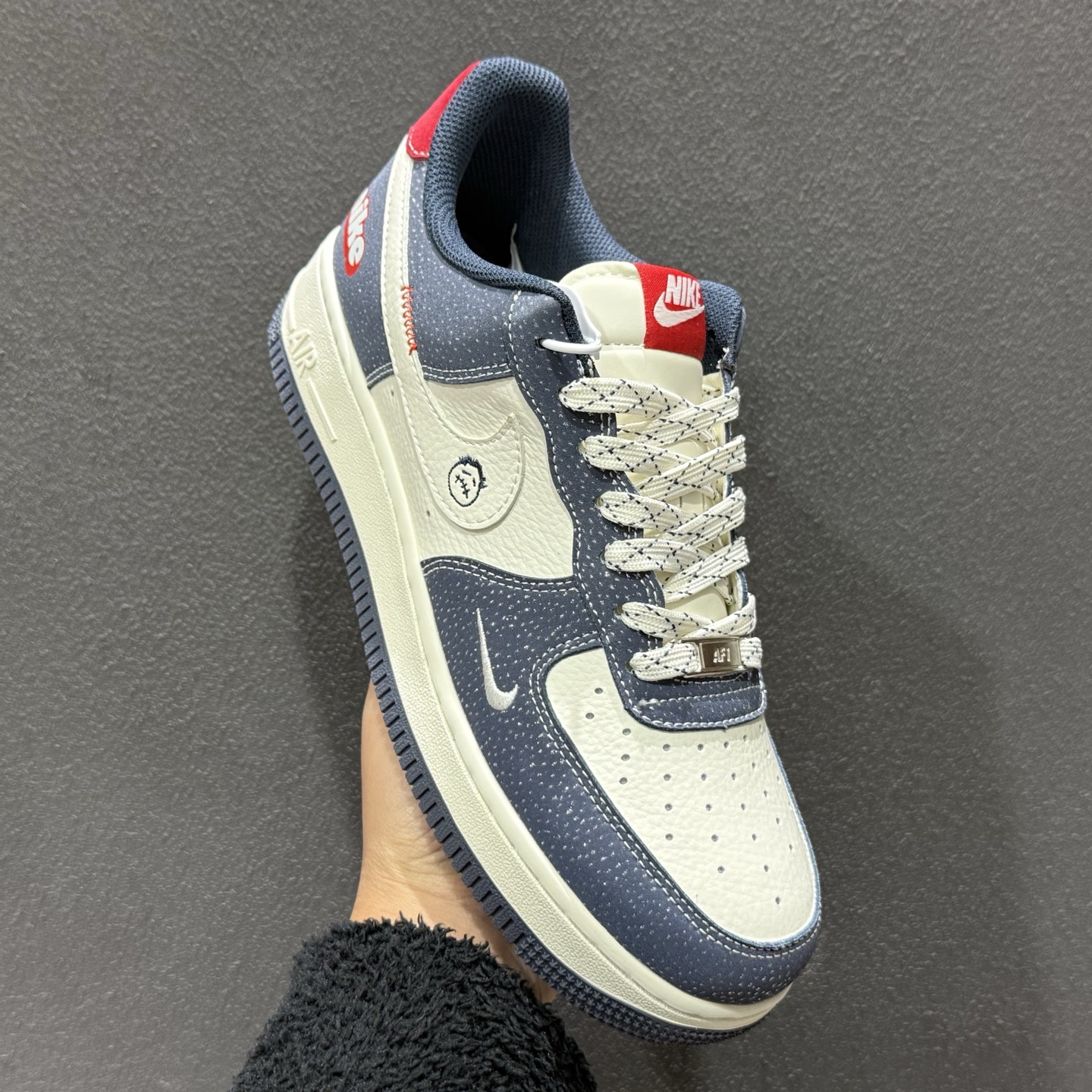 260 Nike Air Force 1'07 Low 马年限定 空军一号低帮休闲板鞋 XA2001-902-Chinese UA Cheap High Quatity Brand Clothes Bags handbags Sneakers wholesale wholesaler seller from China Factory suppliers Fashion Clothing Shoes best Quality Beautiful Price 260 Nike Air Force 1'07 Low 马年限定 空军一号低帮休闲板鞋 XA2001-902