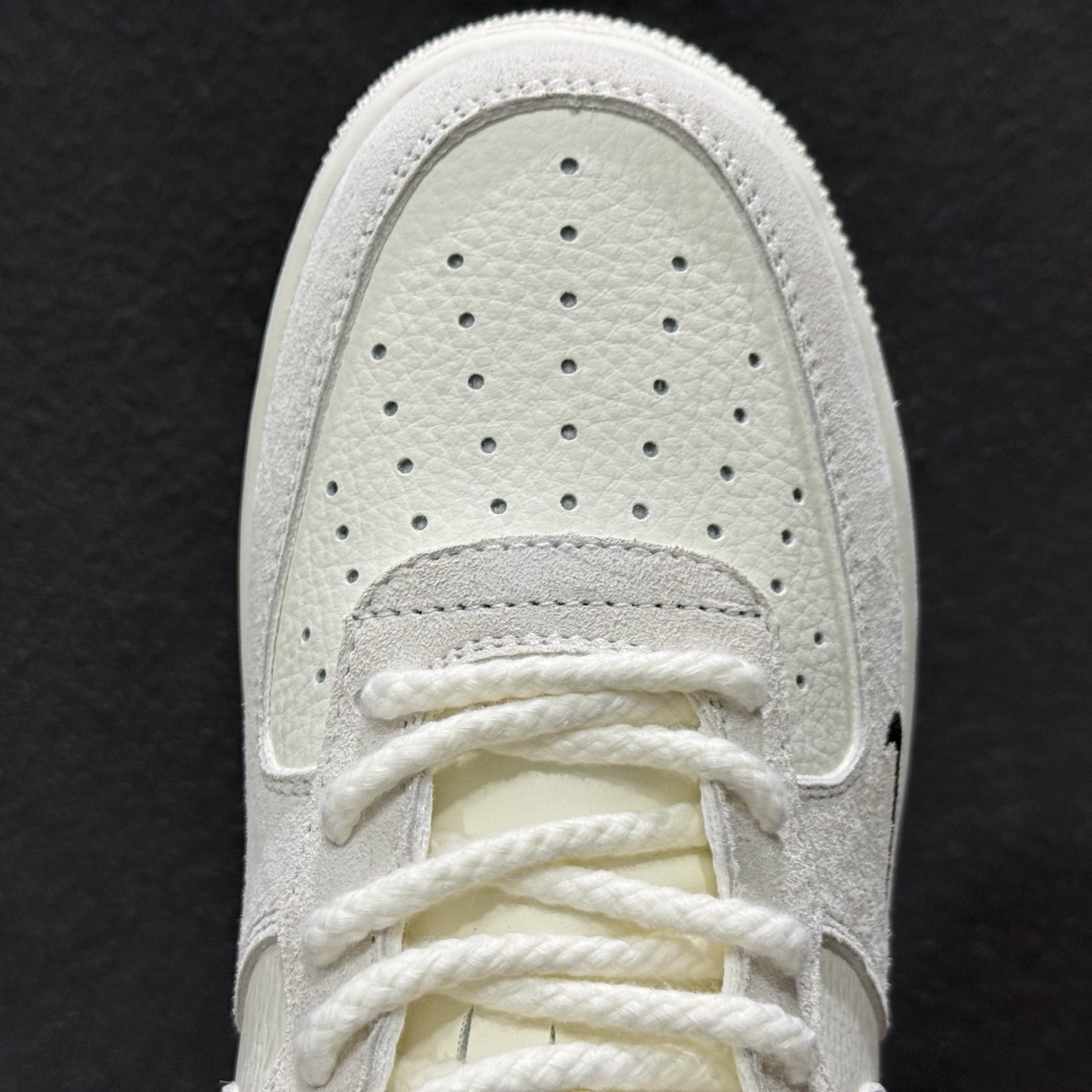 260 Nike Air Force 1'07 Low 马年限定 空军一号低帮休闲板鞋 CS5288-083-Chinese UA Cheap High Quatity Brand Clothes Bags handbags Sneakers wholesale wholesaler seller from China Factory suppliers Fashion Clothing Shoes best Quality Beautiful Price 260 Nike Air Force 1'07 Low 马年限定 空军一号低帮休闲板鞋 CS5288-083
