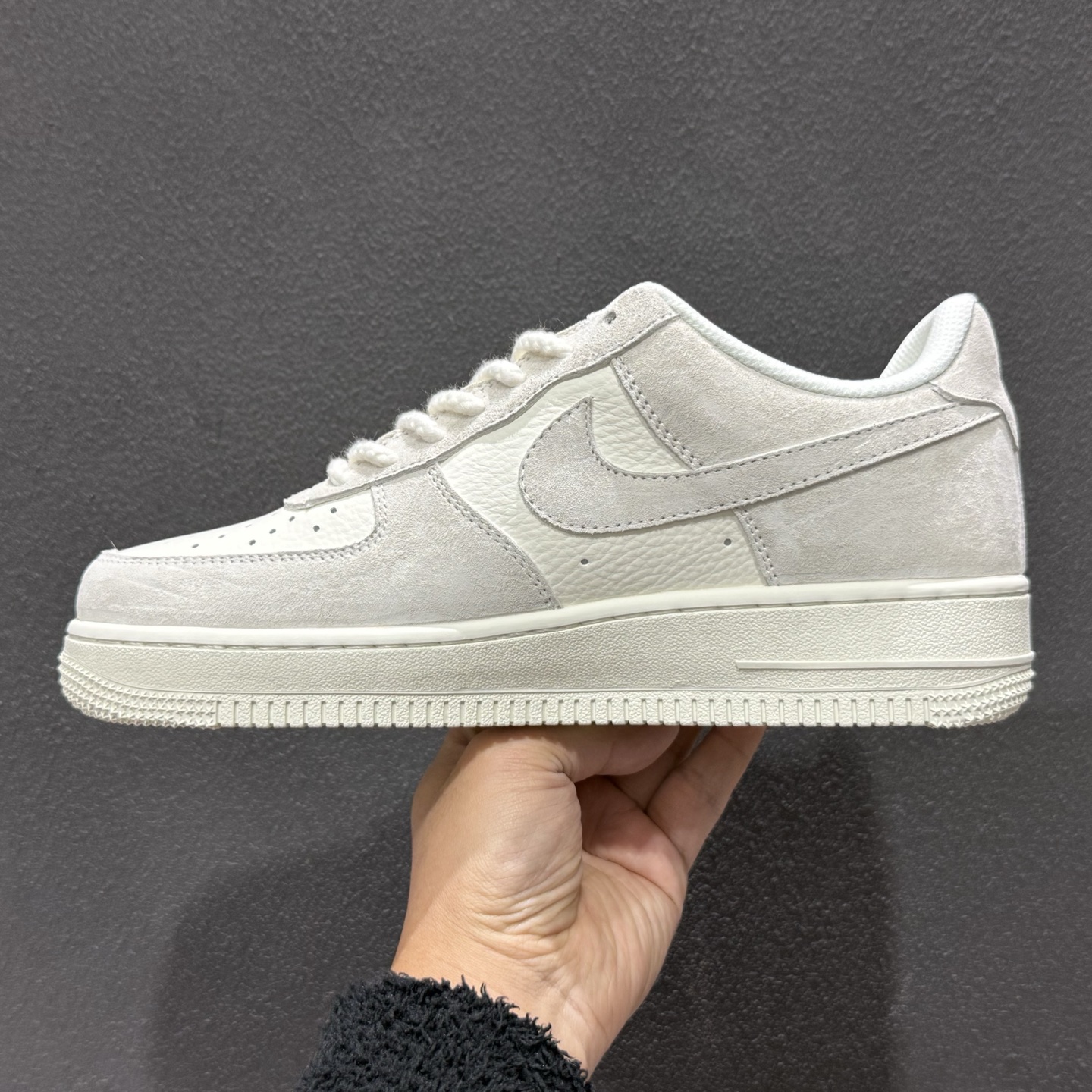 260 Nike Air Force 1'07 Low 马年限定 空军一号低帮休闲板鞋 CS5288-083-Chinese UA Cheap High Quatity Brand Clothes Bags handbags Sneakers wholesale wholesaler seller from China Factory suppliers Fashion Clothing Shoes best Quality Beautiful Price 260 Nike Air Force 1'07 Low 马年限定 空军一号低帮休闲板鞋 CS5288-083