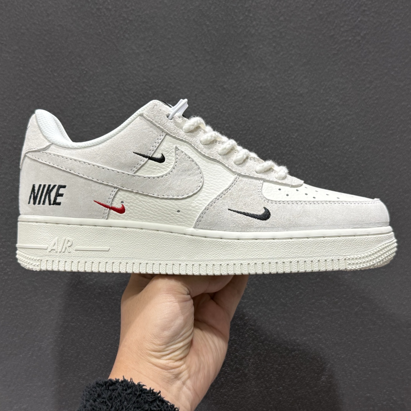 260 Nike Air Force 1'07 Low 马年限定 空军一号低帮休闲板鞋 CS5288-083-Chinese UA Cheap High Quatity Brand Clothes Bags handbags Sneakers wholesale wholesaler seller from China Factory suppliers Fashion Clothing Shoes best Quality Beautiful Price 260 Nike Air Force 1'07 Low 马年限定 空军一号低帮休闲板鞋 CS5288-083