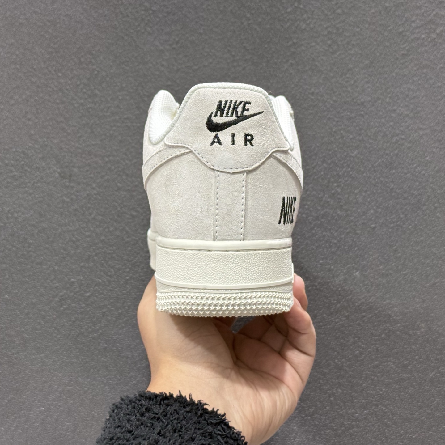260 Nike Air Force 1'07 Low 马年限定 空军一号低帮休闲板鞋 CS5288-083-Chinese UA Cheap High Quatity Brand Clothes Bags handbags Sneakers wholesale wholesaler seller from China Factory suppliers Fashion Clothing Shoes best Quality Beautiful Price 260 Nike Air Force 1'07 Low 马年限定 空军一号低帮休闲板鞋 CS5288-083