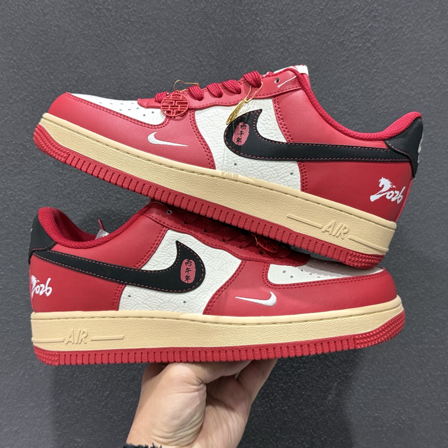 260 Nike Air Force 1 Low x Louis Vuitton x Supreme 三方联名定制款 KG6699-F19-Chinese UA Cheap High Quatity Brand Clothes Bags handbags Sneakers wholesale wholesaler seller from China Factory suppliers Fashion Clothing Shoes best Quality Beautiful Price 260 Nike Air Force 1 Low x Louis Vuitton x Supreme 三方联名定制款 KG6699-F19