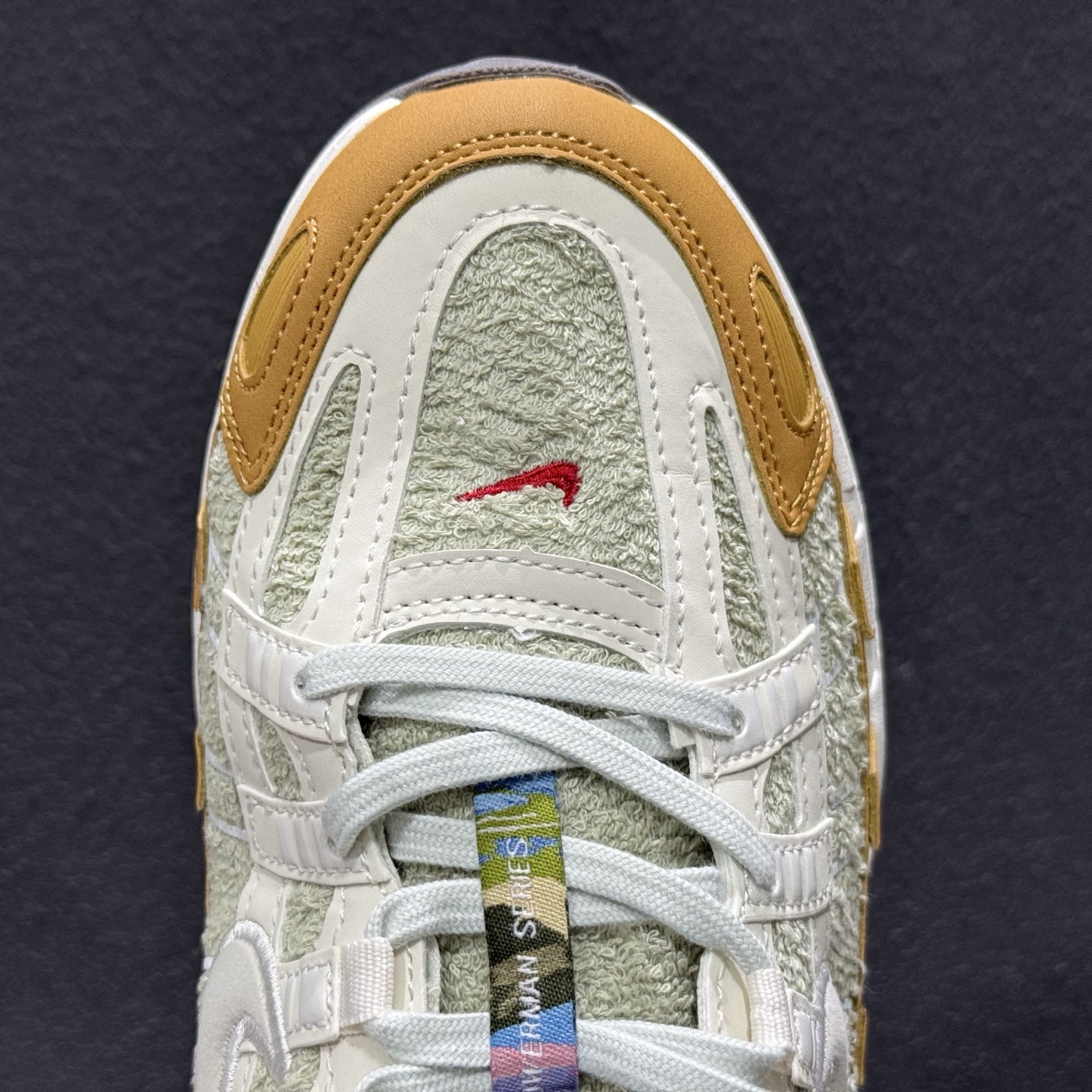 独家实拍马年限定款 NIKE P-6000 系列 复古休闲运动老爹鞋 IQ1120-311