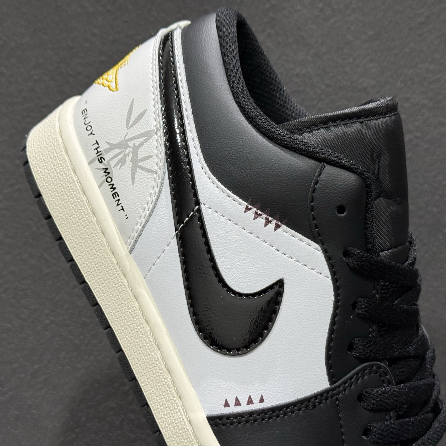 220 Jordan Air Jordan 1 low 舒适贴合 经典百搭 低帮 复古篮球鞋 男款 绿白 553558-040-Chinese UA Cheap High Quatity Brand Clothes Bags handbags Sneakers wholesale wholesaler seller from China Factory suppliers Fashion Clothing Shoes best Quality Beautiful Price 220 Jordan Air Jordan 1 low 舒适贴合 经典百搭 低帮 复古篮球鞋 男款 绿白 553558-040