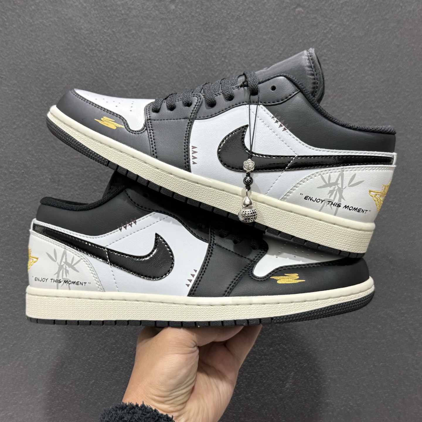 220 Jordan Air Jordan 1 low 舒适贴合 经典百搭 低帮 复古篮球鞋 男款 绿白 553558-040-Chinese UA Cheap High Quatity Brand Clothes Bags handbags Sneakers wholesale wholesaler seller from China Factory suppliers Fashion Clothing Shoes best Quality Beautiful Price 220 Jordan Air Jordan 1 low 舒适贴合 经典百搭 低帮 复古篮球鞋 男款 绿白 553558-040