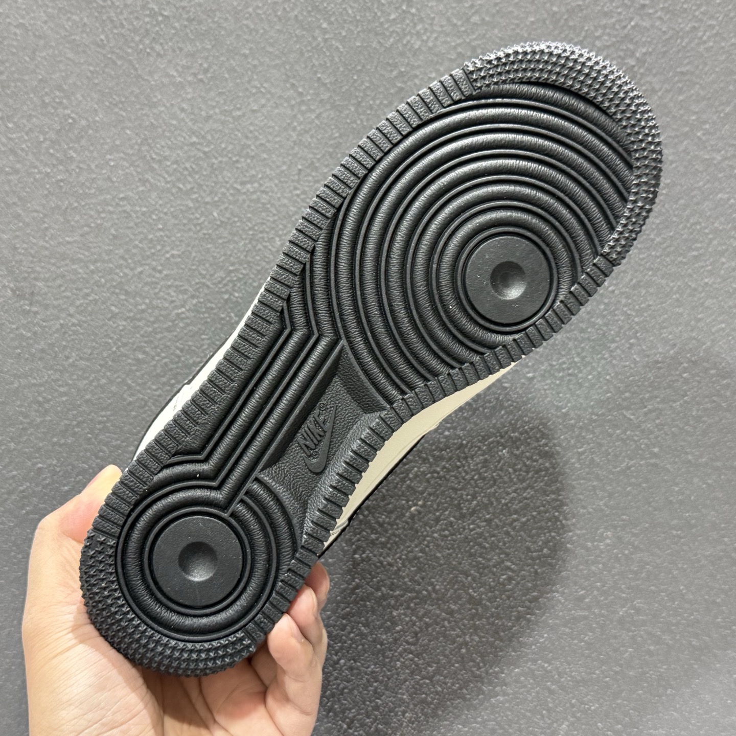 Nike Air Force 1'07 Low 复古撞色 空军一号低帮休闲板鞋 MM3399-805-Top High Quatity Cheap Sneakers Fashion Clothing Clothes Bags handbags Shoes of all Brand wholesale With The best Quality And Beautiful Price from China Factory Chinese suppliers wholesaler seller Nike Air Force 1'07 Low 复古撞色 空军一号低帮休闲板鞋 MM3399-805