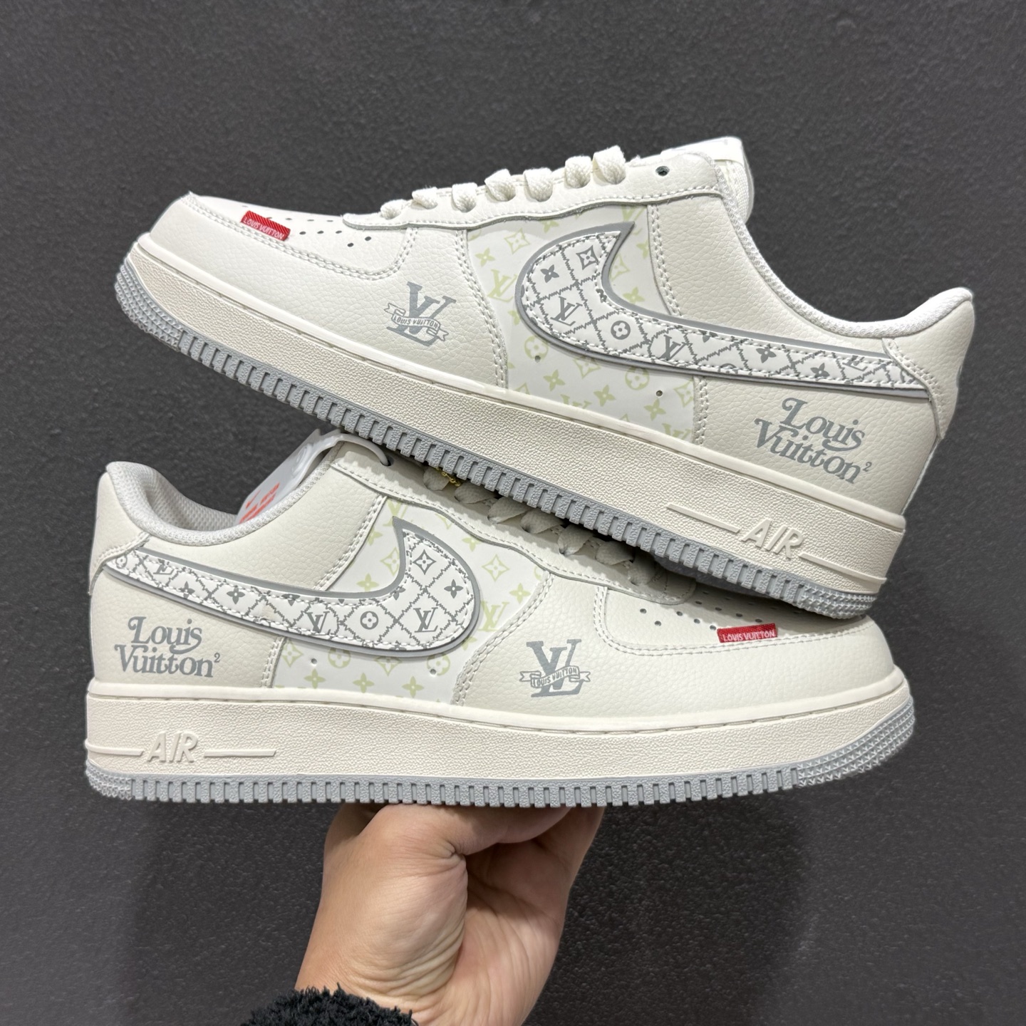 260 Nike Air Force1 07 low 联名款 LV2288-001