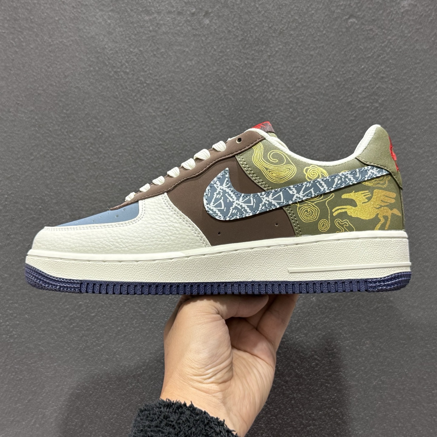 Nike Air Force 1'07 Low 马年限定 青褐织云金纹 空军一号低帮休闲板鞋 NH0601-536-Top High Quatity Cheap Sneakers Fashion Clothing Clothes Bags handbags Shoes of all Brand wholesale With The best Quality And Beautiful Price from China Factory Chinese suppliers wholesaler seller Nike Air Force 1'07 Low 马年限定 青褐织云金纹 空军一号低帮休闲板鞋 NH0601-536