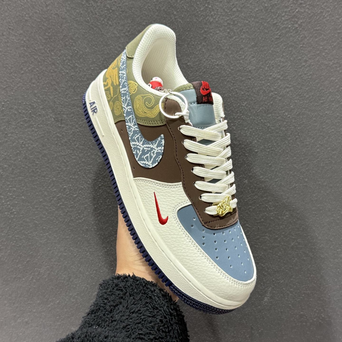 Nike Air Force 1'07 Low 马年限定 青褐织云金纹 空军一号低帮休闲板鞋 NH0601-536-Top High Quatity Cheap Sneakers Fashion Clothing Clothes Bags handbags Shoes of all Brand wholesale With The best Quality And Beautiful Price from China Factory Chinese suppliers wholesaler seller Nike Air Force 1'07 Low 马年限定 青褐织云金纹 空军一号低帮休闲板鞋 NH0601-536