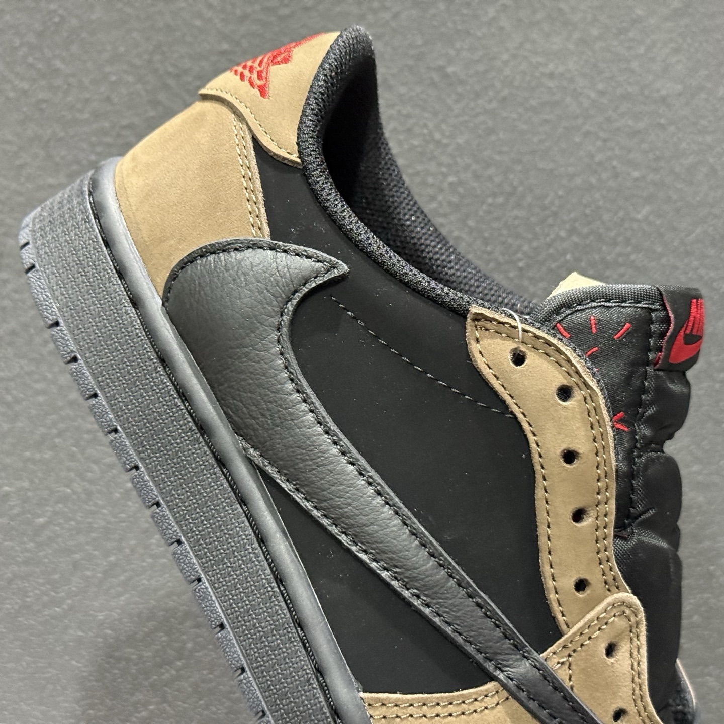 Travis Scott x Air Jordan 1 AJ1乔1低帮倒钩 IB7109-005-Top High Quatity Cheap Sneakers Fashion Clothing Clothes Bags handbags Shoes of all Brand wholesale With The best Quality And Beautiful Price from China Factory Chinese suppliers wholesaler seller Travis Scott x Air Jordan 1 AJ1乔1低帮倒钩 IB7109-005
