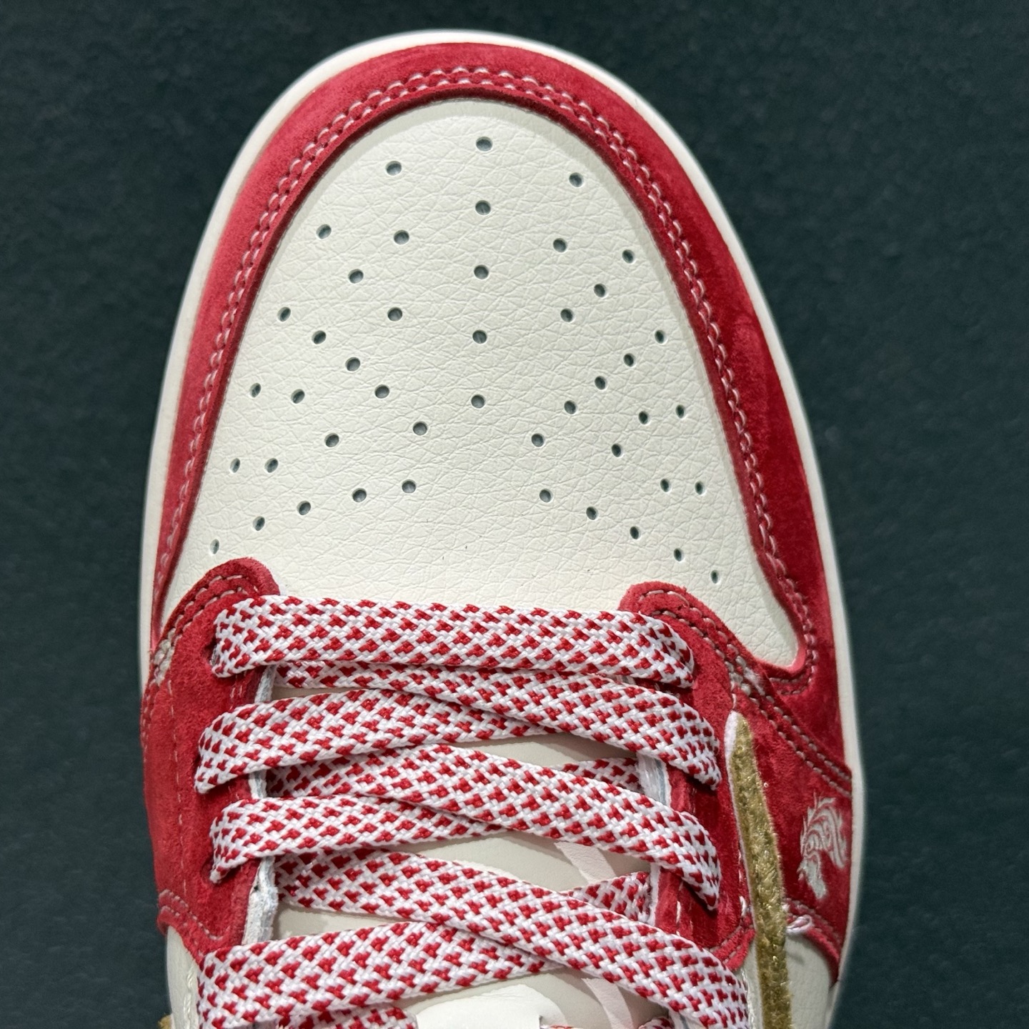 260 Air Jordan 1 Low AJ1 乔1 马年限定 高端定制 倒钩低帮复古篮球鞋 SD6868-122-Chinese UA Cheap High Quatity Brand Clothes Bags handbags Sneakers wholesale wholesaler seller from China Factory suppliers Fashion Clothing Shoes best Quality Beautiful Price 260 Air Jordan 1 Low AJ1 乔1 马年限定 高端定制 倒钩低帮复古篮球鞋 SD6868-122