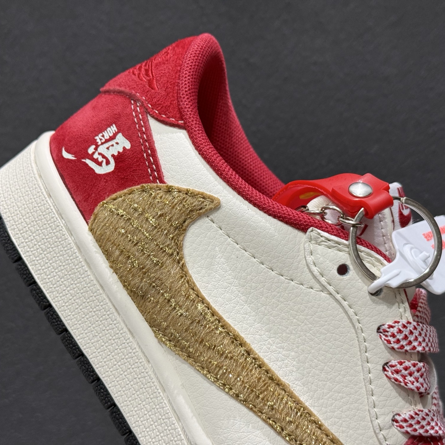 260 Air Jordan 1 Low AJ1 乔1 马年限定 高端定制 倒钩低帮复古篮球鞋 SD6868-122-Chinese UA Cheap High Quatity Brand Clothes Bags handbags Sneakers wholesale wholesaler seller from China Factory suppliers Fashion Clothing Shoes best Quality Beautiful Price 260 Air Jordan 1 Low AJ1 乔1 马年限定 高端定制 倒钩低帮复古篮球鞋 SD6868-122