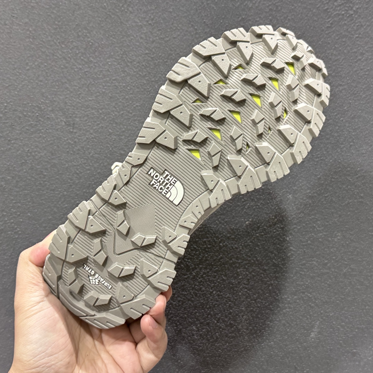 北面THE NORTH FACE GTX防水徒步鞋 高帮 Summit Offtrail Hike GORETEX 舒适-Top High Quatity Cheap Sneakers Fashion Clothing Clothes Bags handbags Shoes of all Brand wholesale With The best Quality And Beautiful Price from China Factory Chinese suppliers wholesaler seller 北面THE NORTH FACE GTX防水徒步鞋 高帮 Summit Offtrail Hike GORETEX 舒适