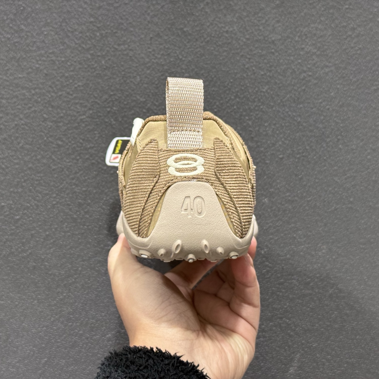巴黎世家20代 Monday Ultra 深咖啡色 灯芯绒织物面 配置依旧拉满 Balenciaga 圆头系带低帮生活休闲鞋-Top High Quatity Cheap Sneakers Fashion Clothing Clothes Bags handbags Shoes of all Brand wholesale With The best Quality And Beautiful Price from China Factory Chinese suppliers wholesaler seller 巴黎世家20代 Monday Ultra 深咖啡色 灯芯绒织物面 配置依旧拉满 Balenciaga 圆头系带低帮生活休闲鞋
