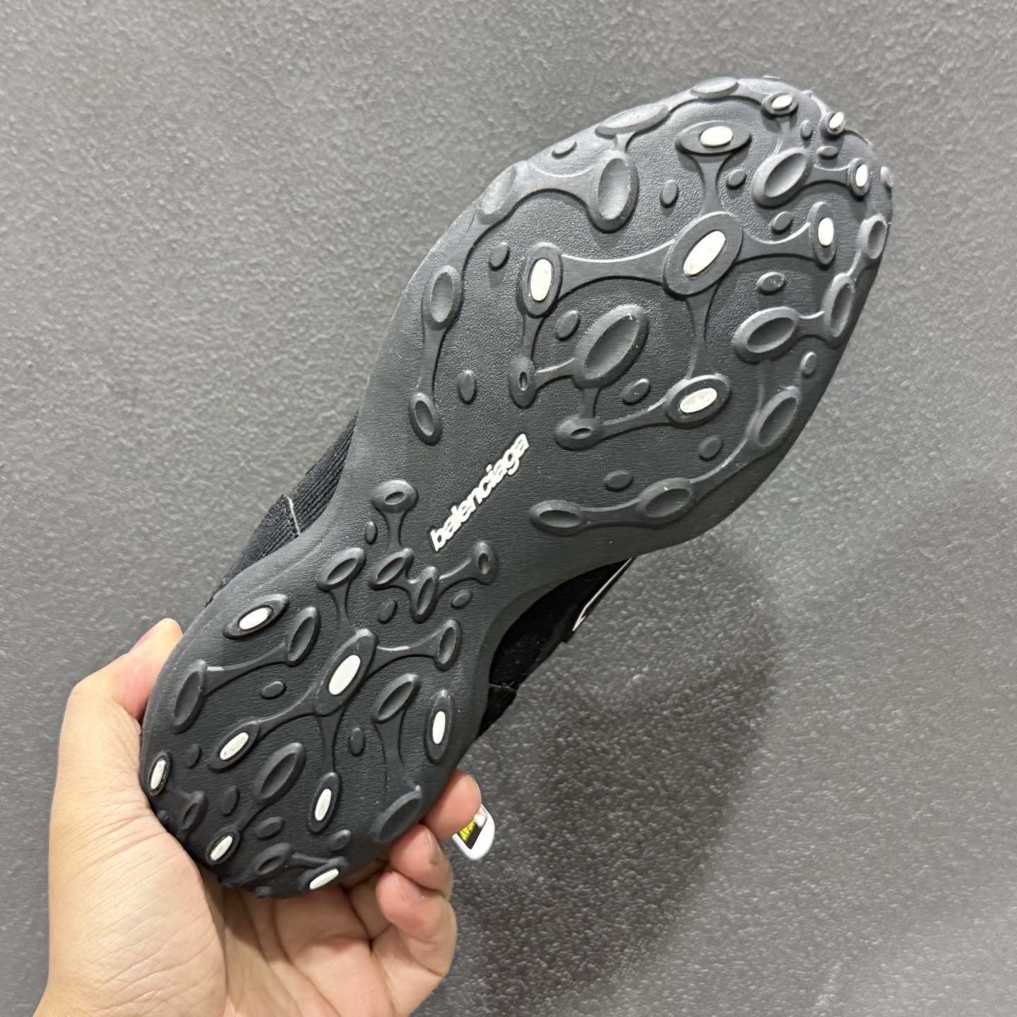 巴黎世家20代 Monday Ultra 灯芯绒织物面 配置依旧拉满 Balenciaga 圆头系带低帮生活休闲鞋-Top High Quatity Cheap Sneakers Fashion Clothing Clothes Bags handbags Shoes of all Brand wholesale With The best Quality And Beautiful Price from China Factory Chinese suppliers wholesaler seller 巴黎世家20代 Monday Ultra 灯芯绒织物面 配置依旧拉满 Balenciaga 圆头系带低帮生活休闲鞋